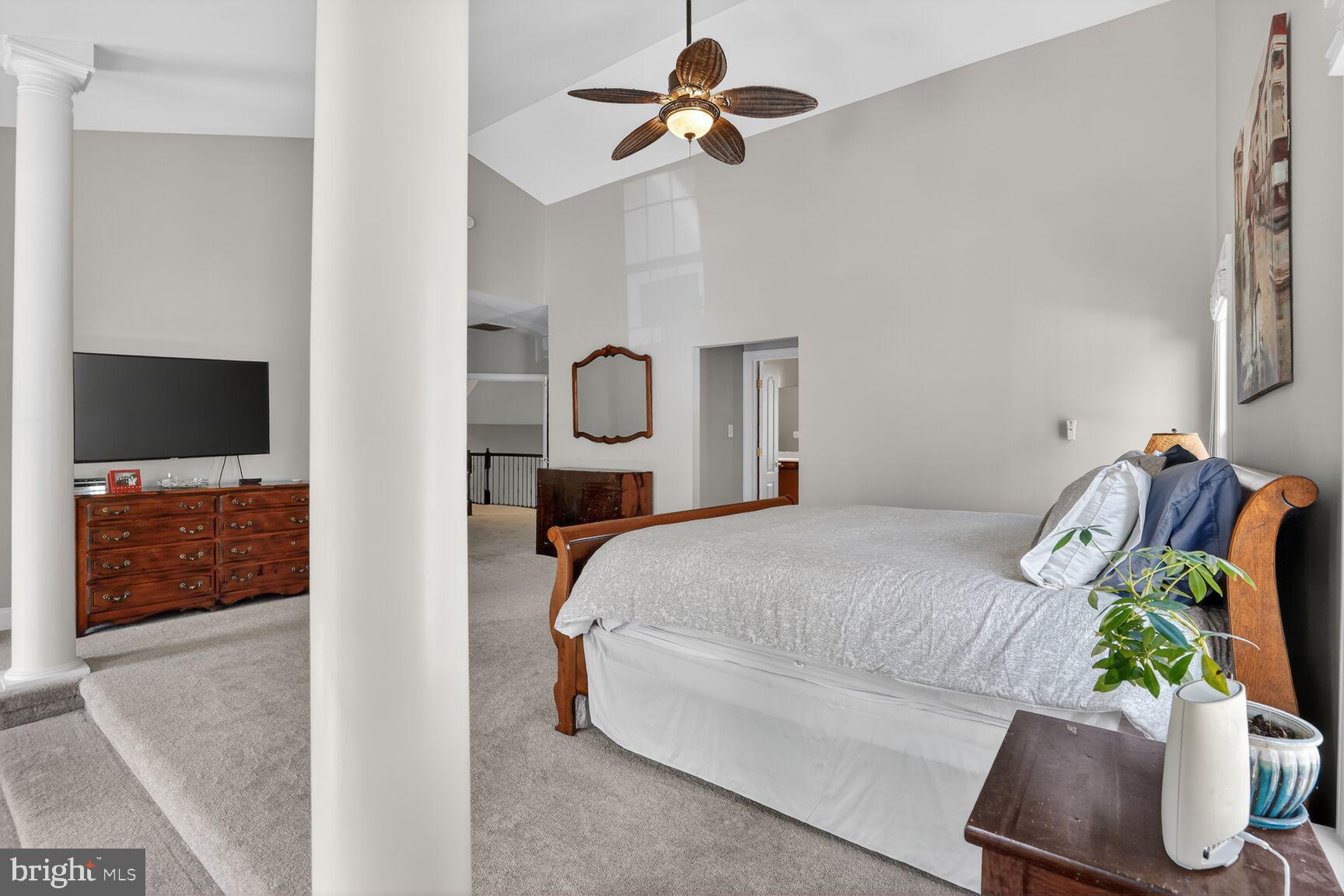 LANSDOWNE ON THE POTOMAC - Residential