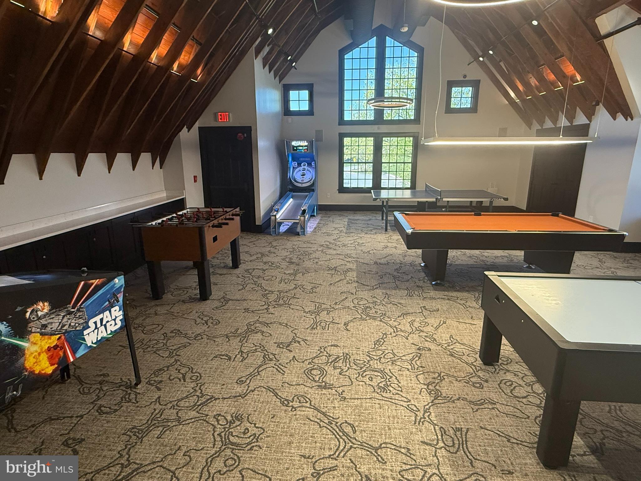 LANSDOWNE ON THE POTOMAC - Residential