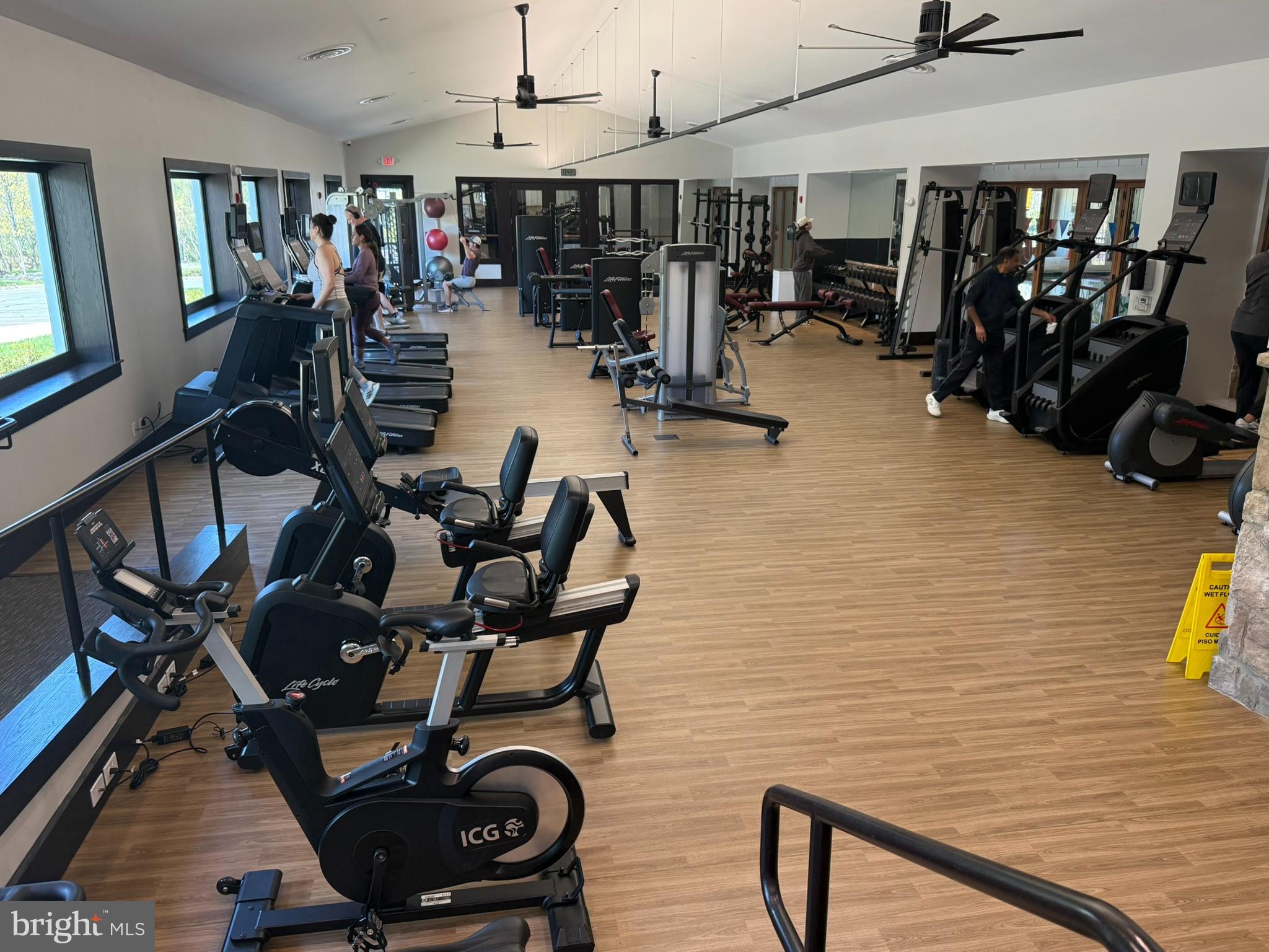 LANSDOWNE ON THE POTOMAC - Residential