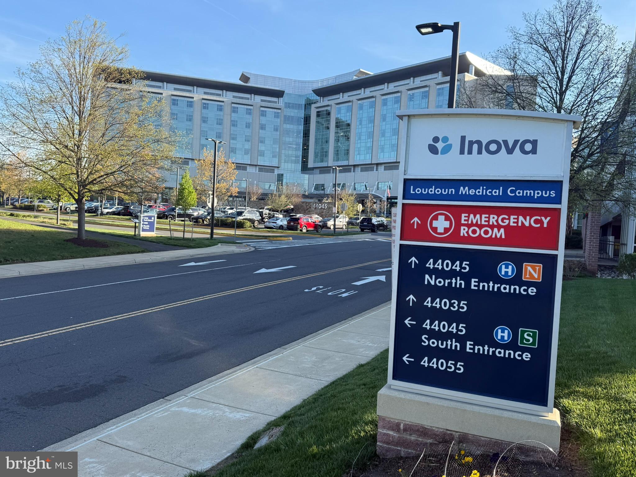 LANSDOWNE ON THE POTOMAC - Residential