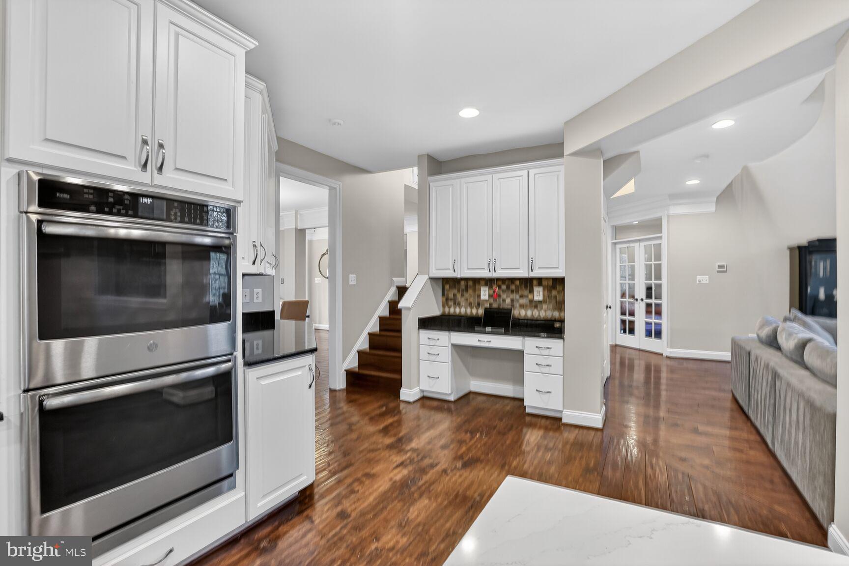 LANSDOWNE ON THE POTOMAC - Residential