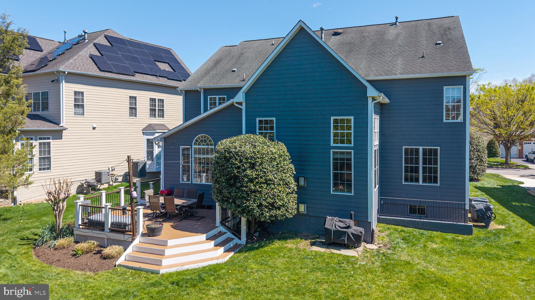 LANSDOWNE ON THE POTOMAC - Residential