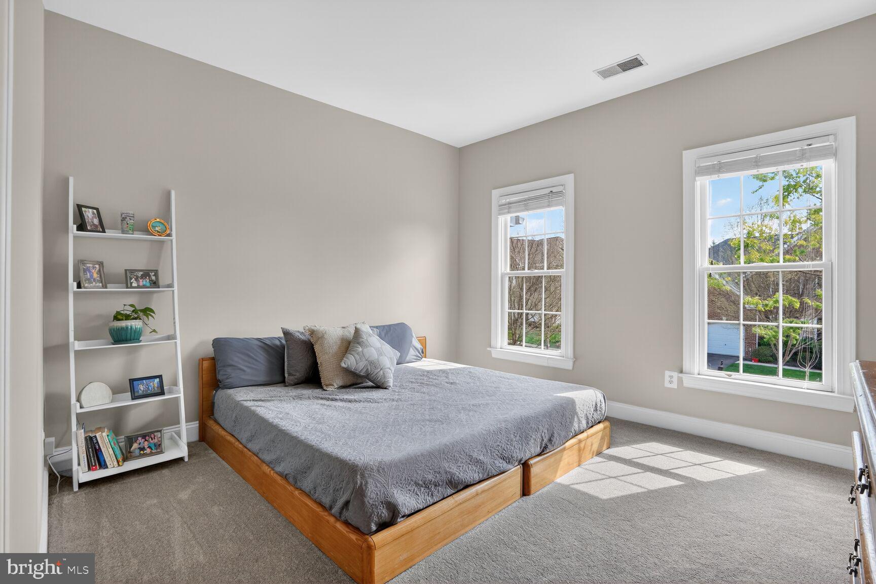 LANSDOWNE ON THE POTOMAC - Residential