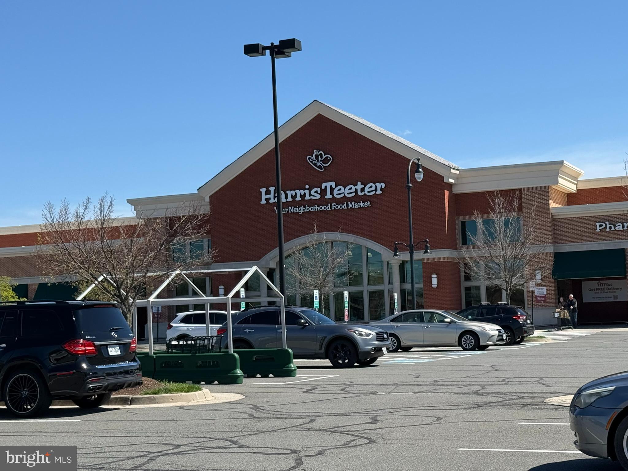 LANSDOWNE ON THE POTOMAC - Residential