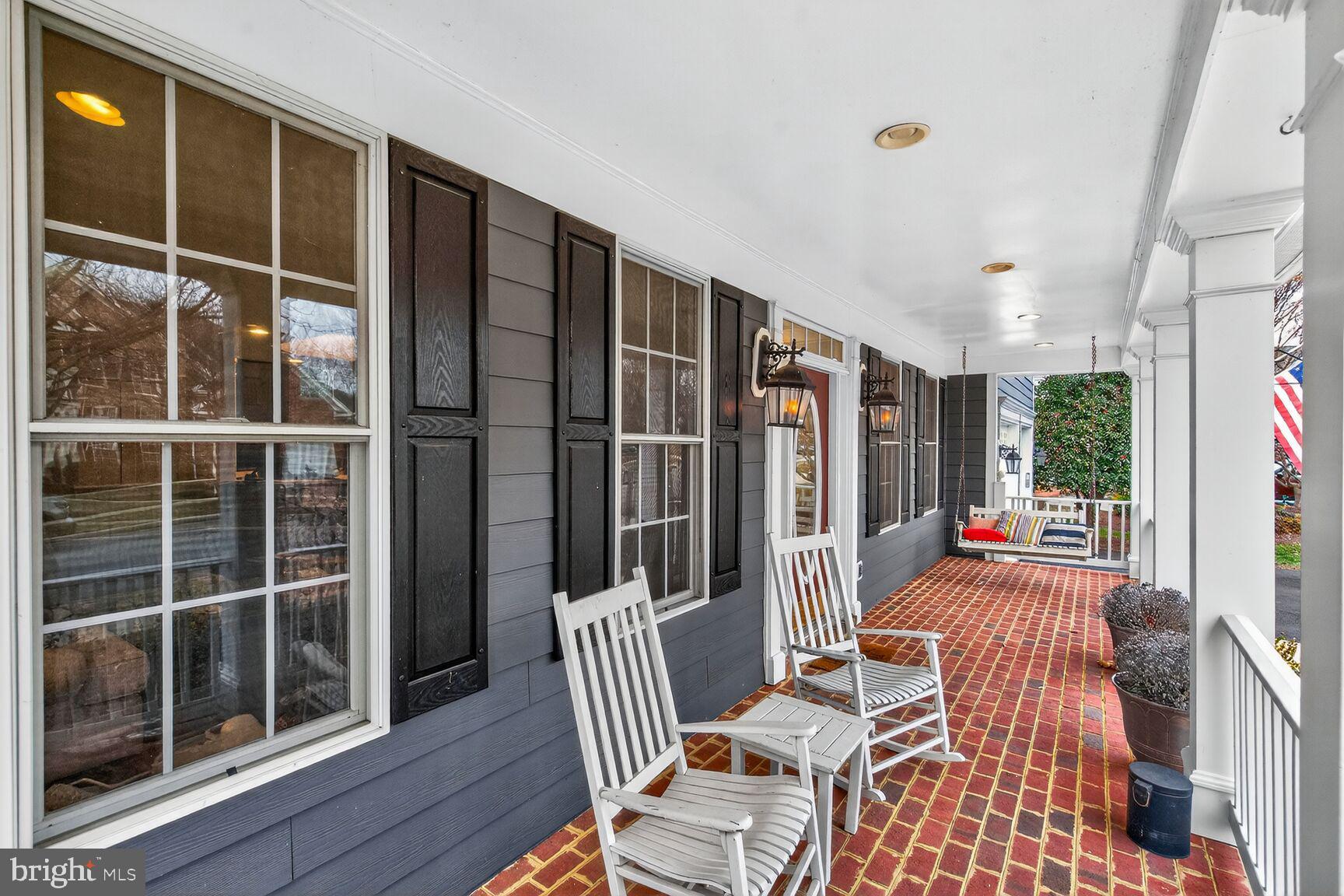 LANSDOWNE ON THE POTOMAC - Residential