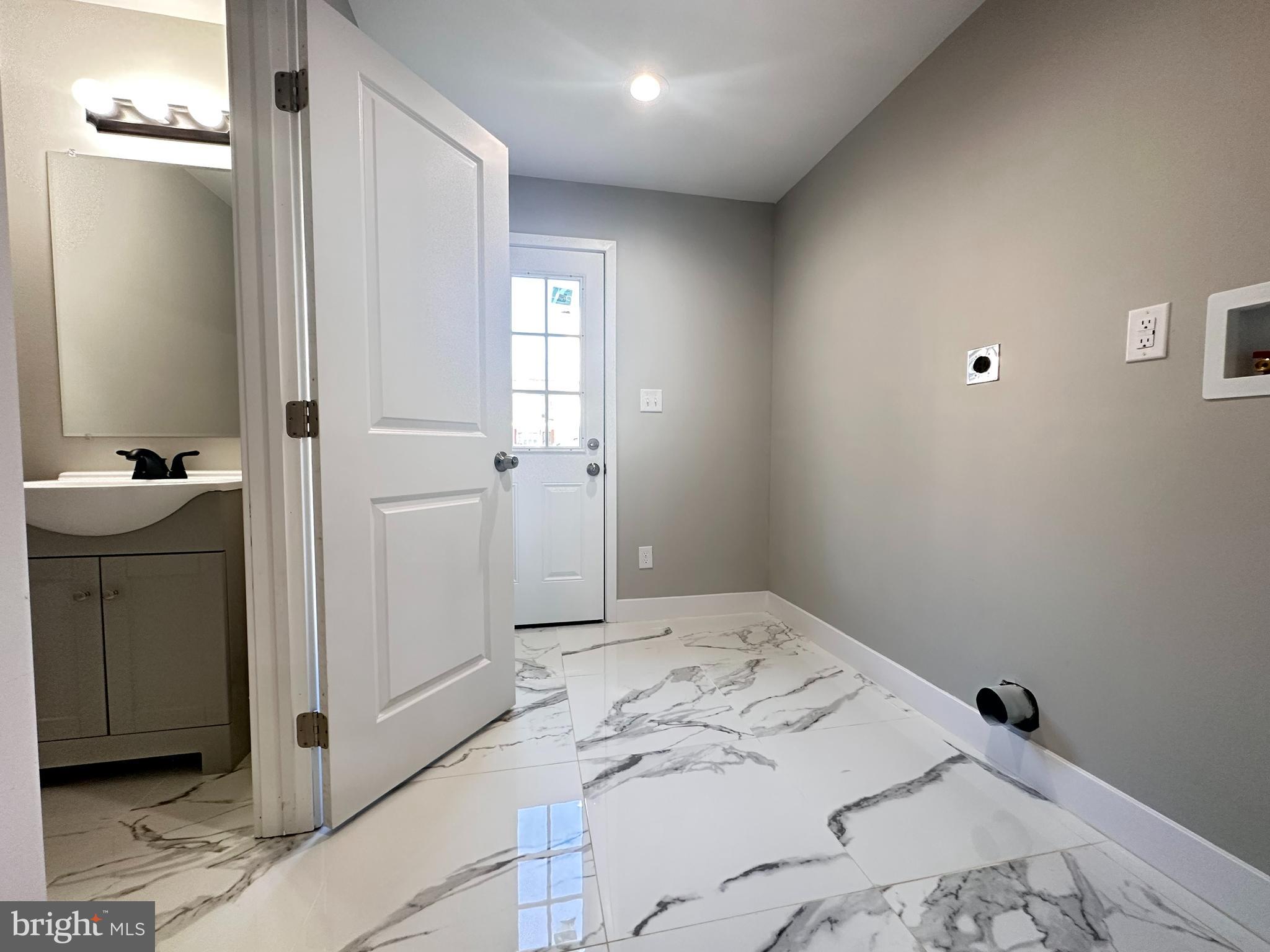 CARROLL PARK - Residential