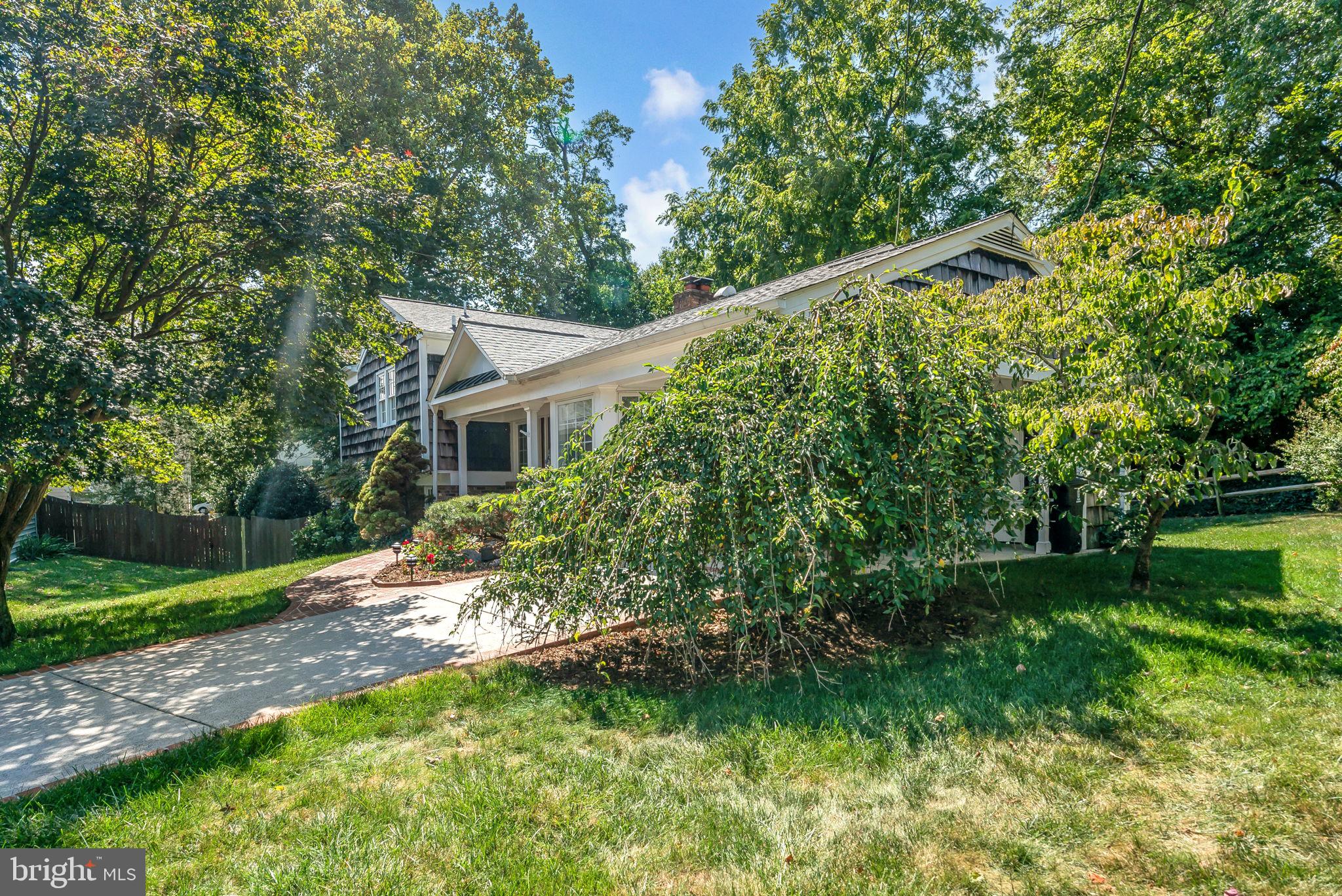 2708 N KENSINGTON STREET