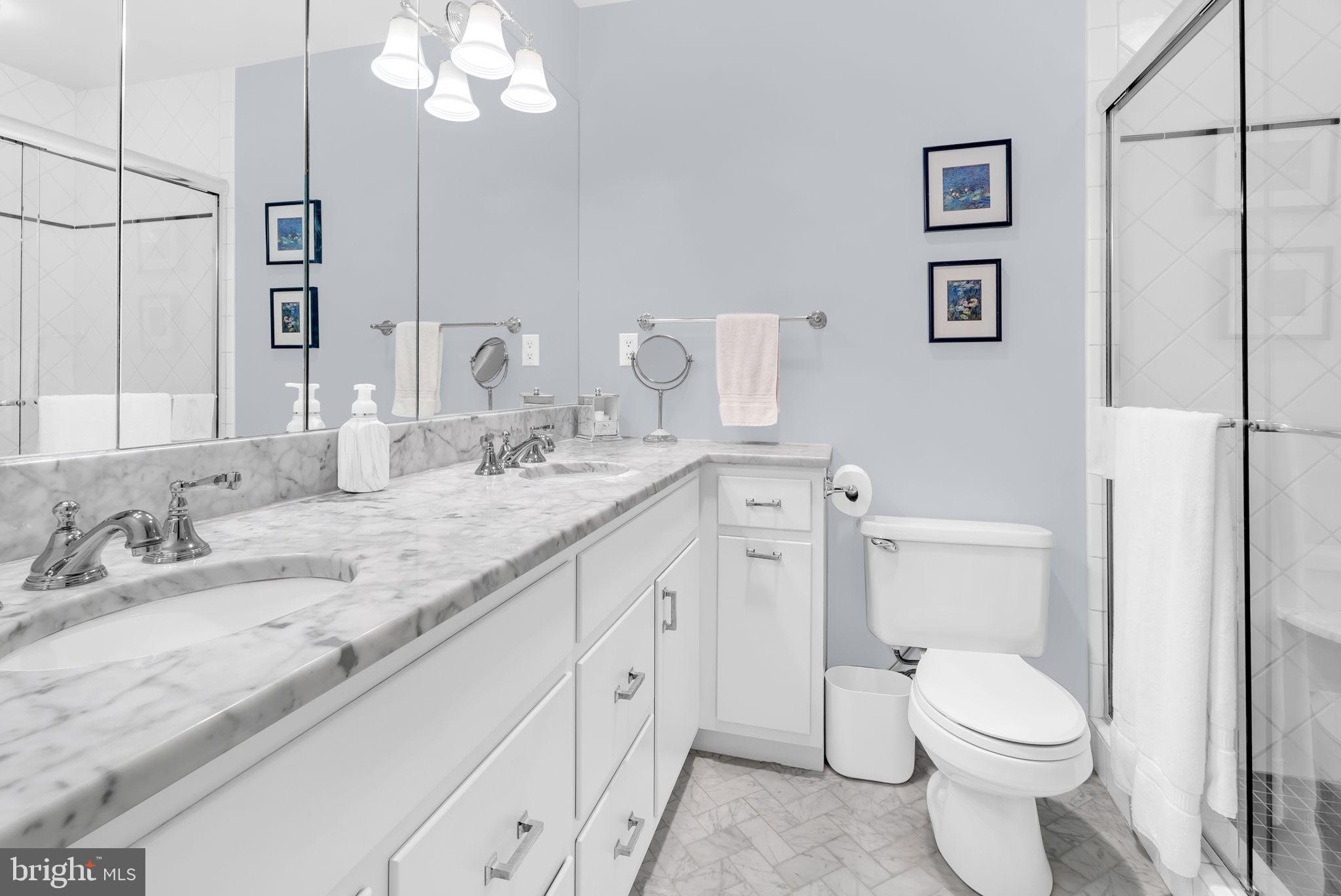 COUNTRY CLUB - Residential Lease