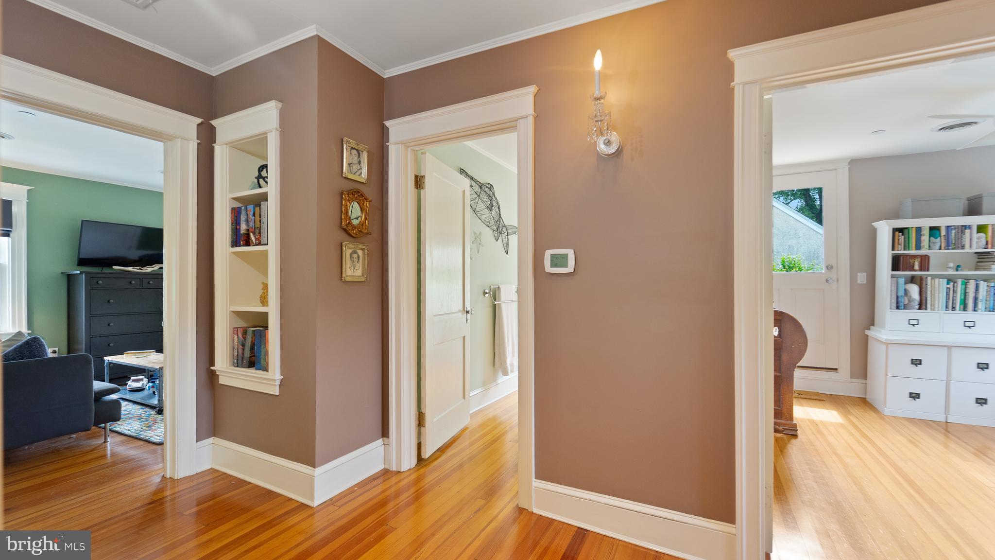 MURRAY HILL - Residential