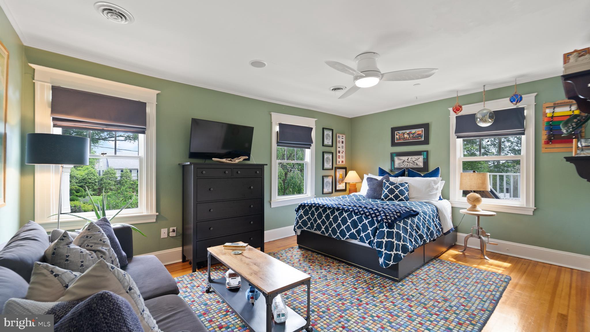 MURRAY HILL - Residential