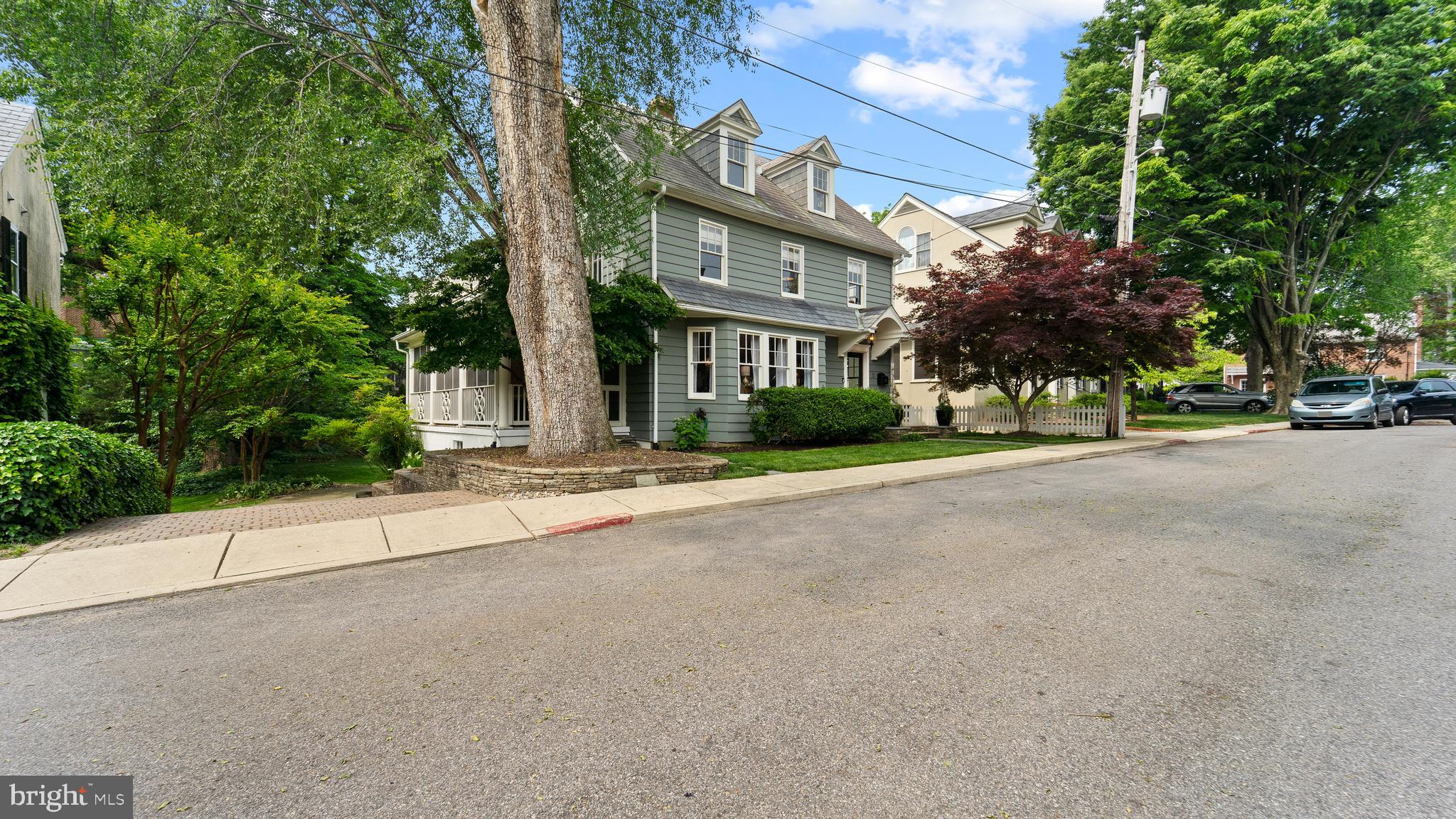 MURRAY HILL - Residential