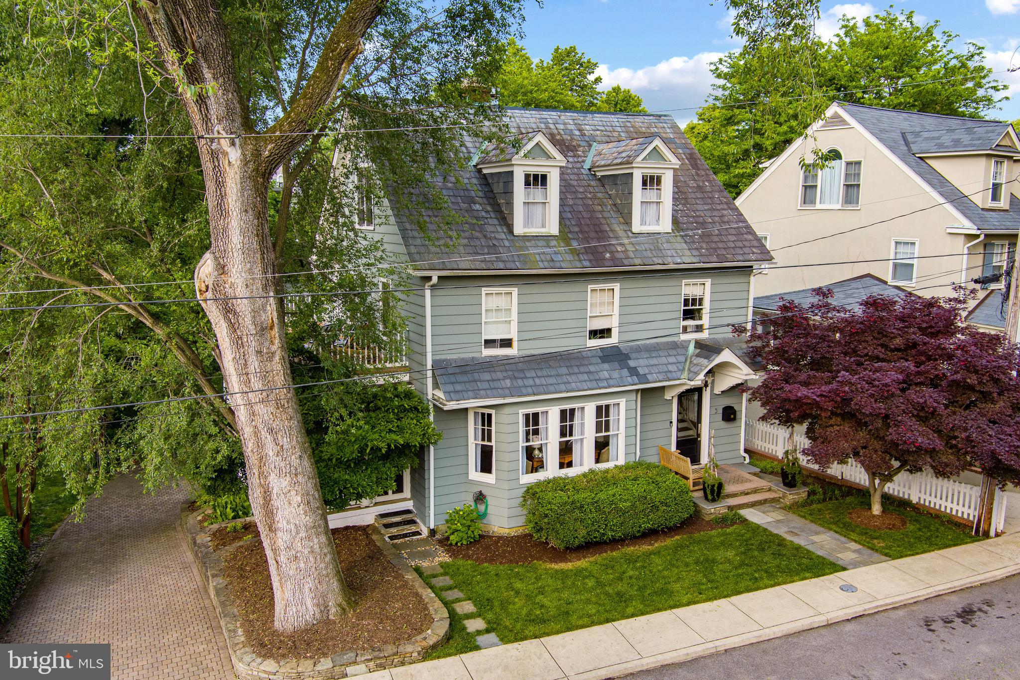 MURRAY HILL - Residential