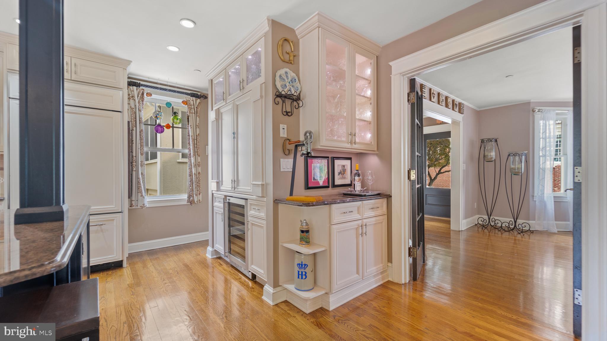 MURRAY HILL - Residential