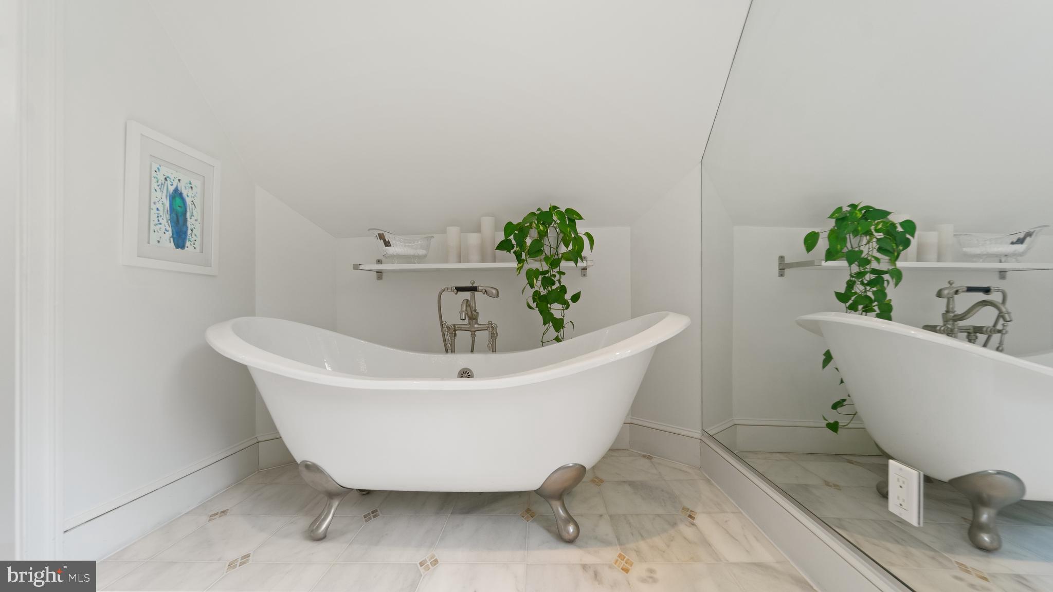 MURRAY HILL - Residential