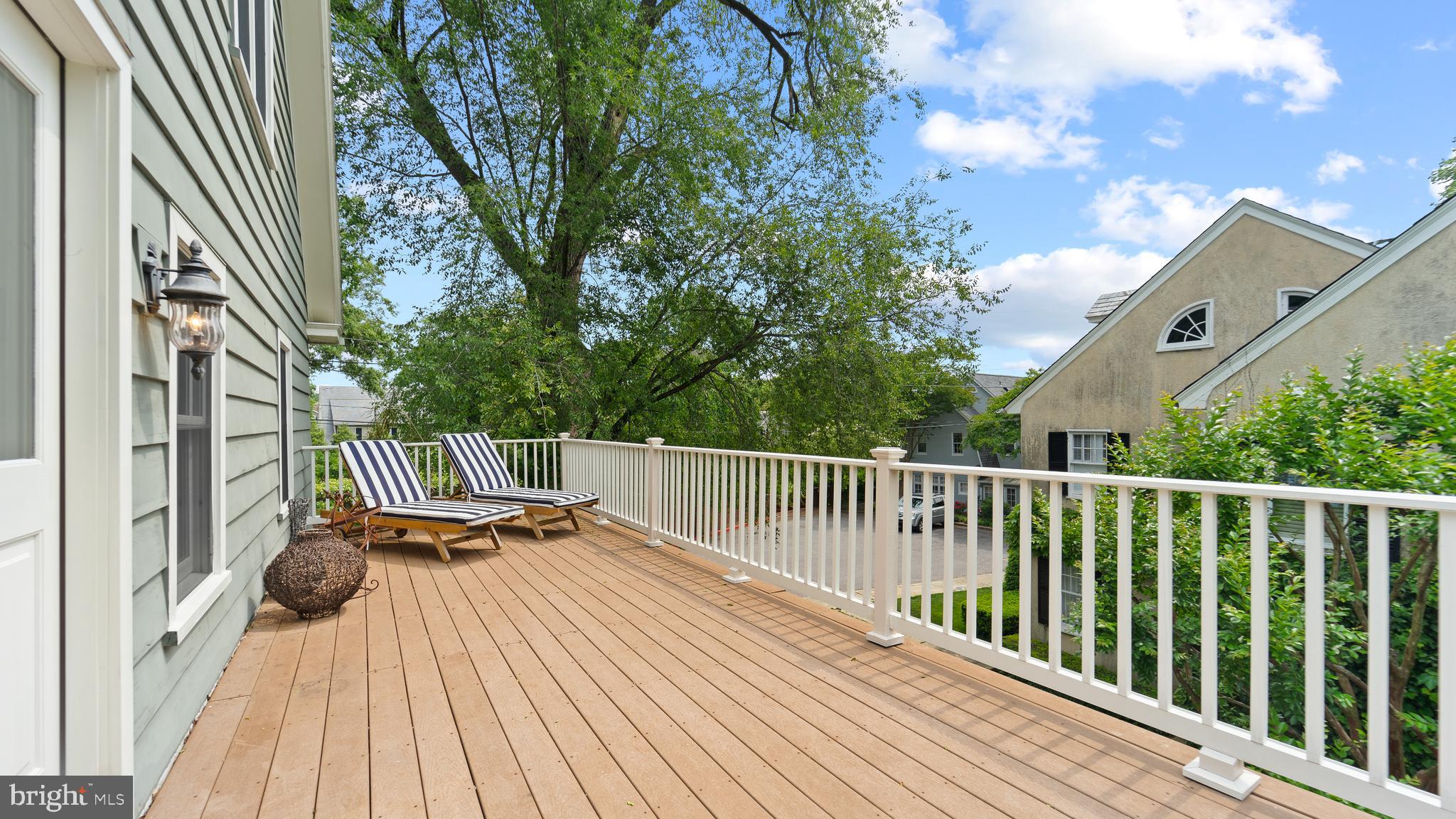 MURRAY HILL - Residential