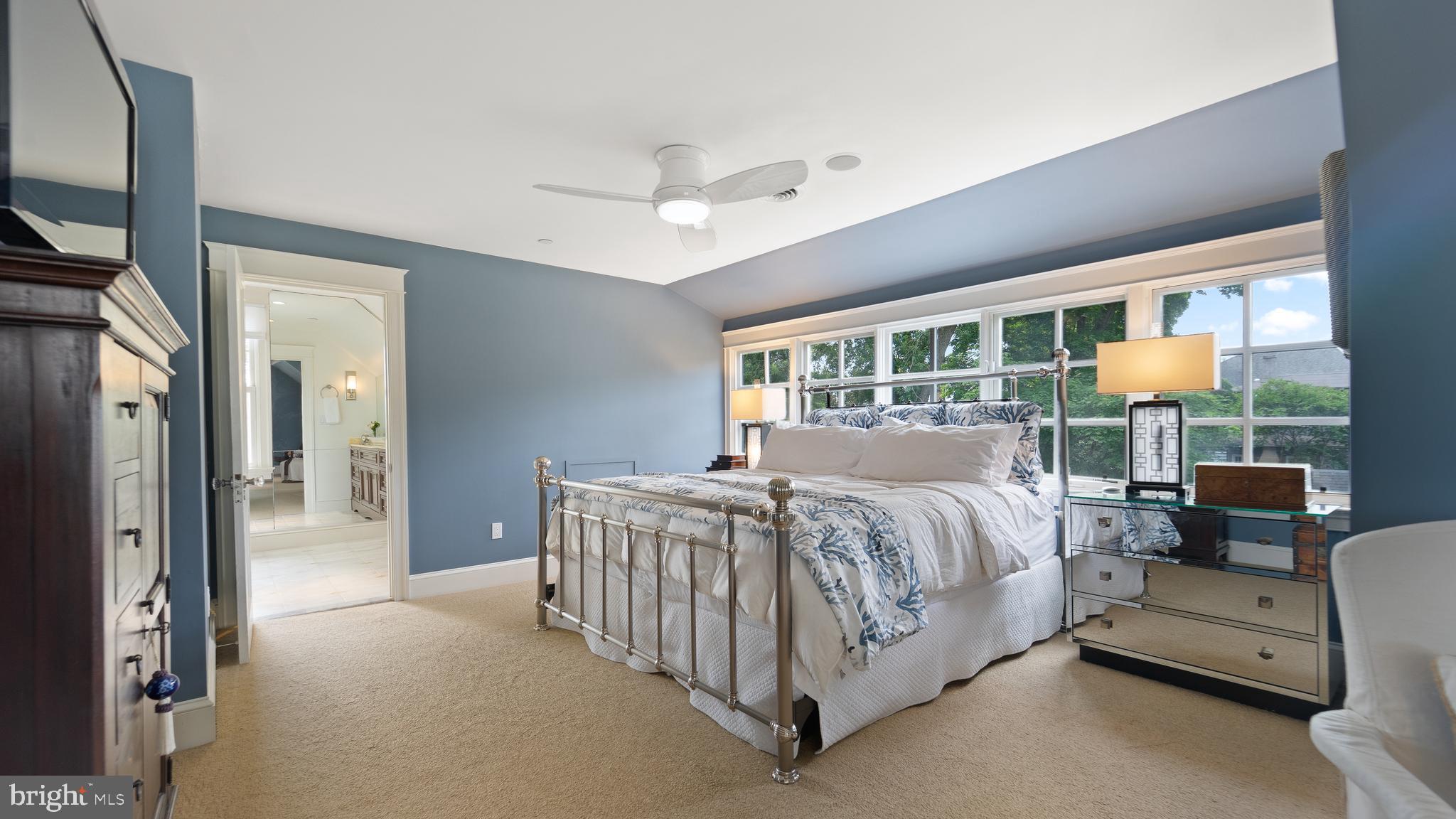 MURRAY HILL - Residential