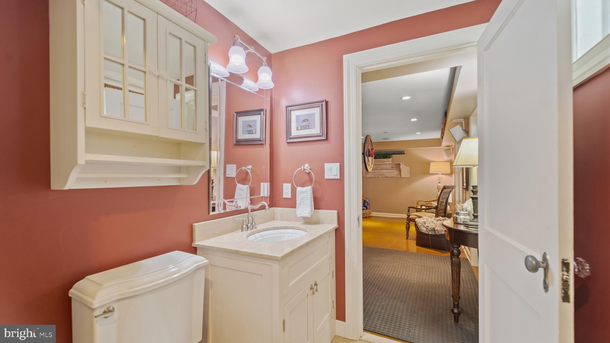 MURRAY HILL - Residential