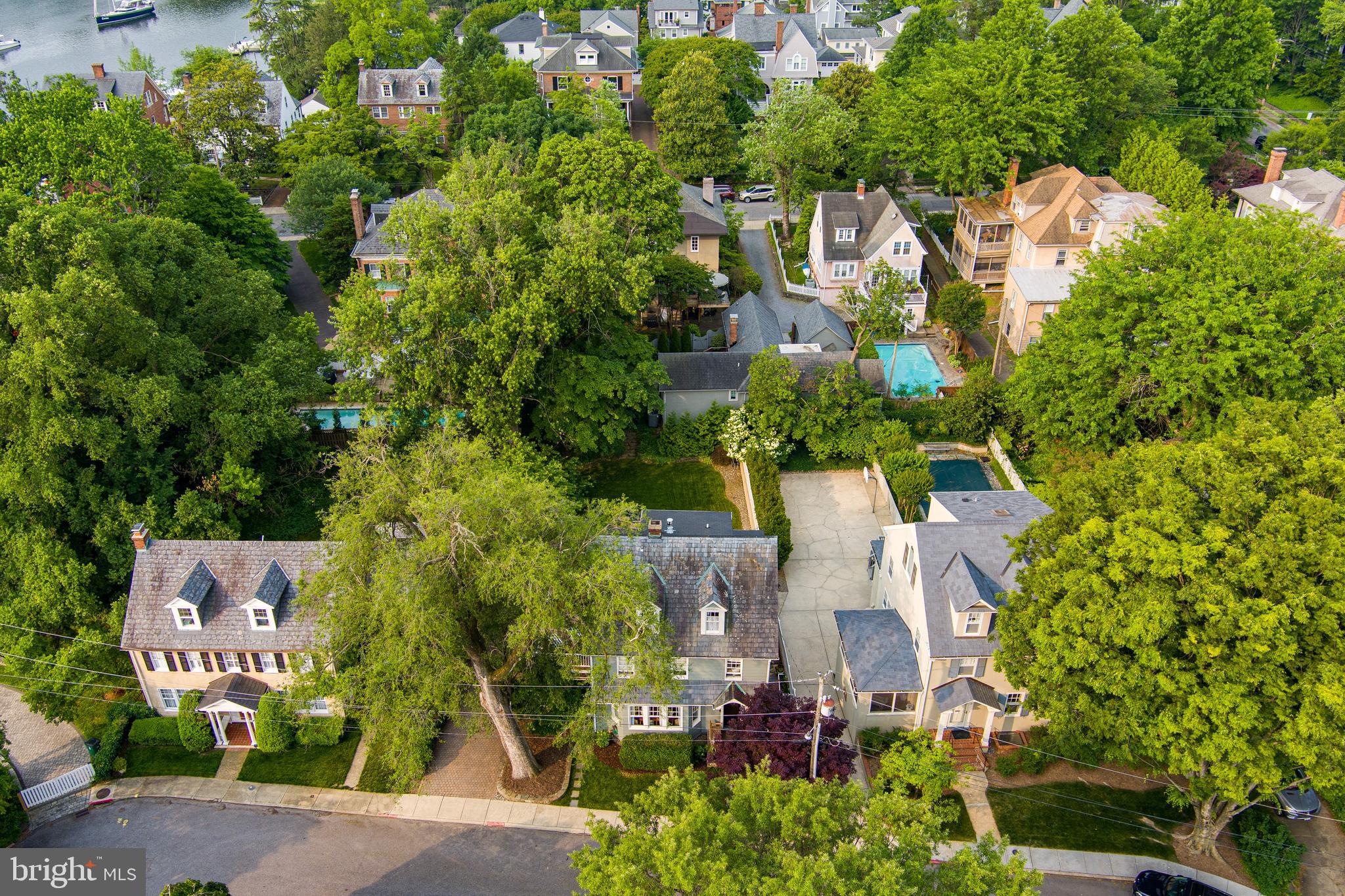 MURRAY HILL - Residential