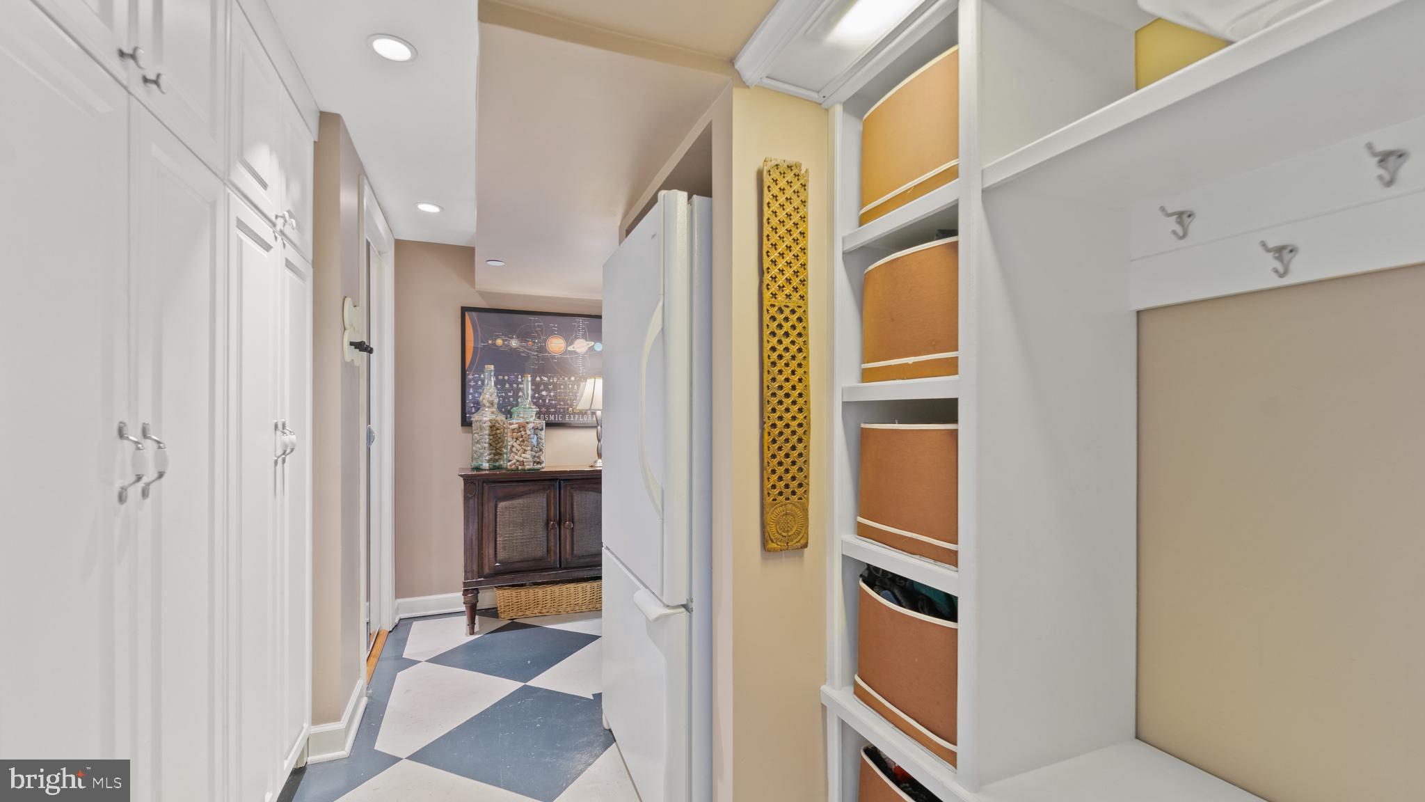 MURRAY HILL - Residential