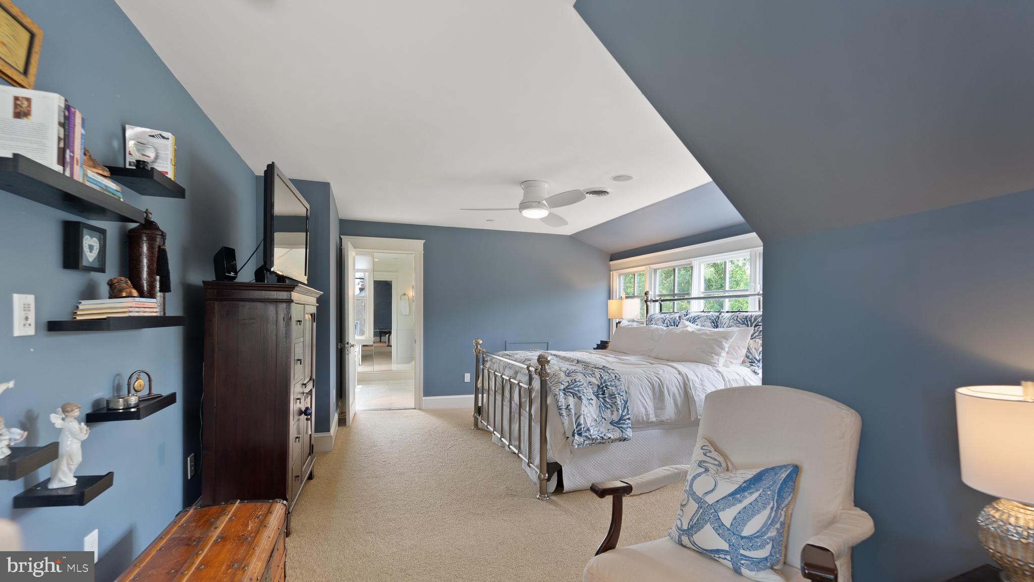 MURRAY HILL - Residential