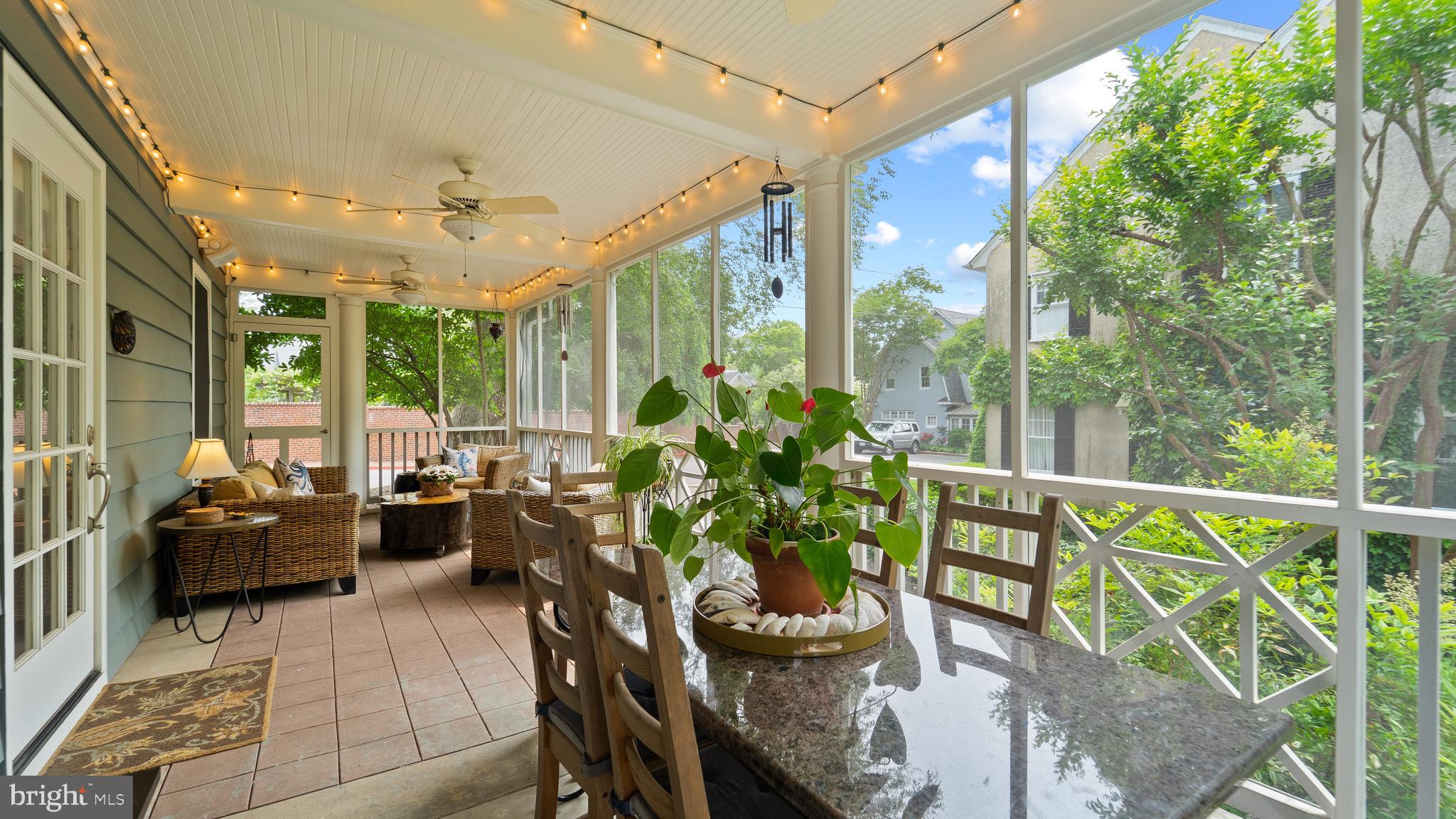 MURRAY HILL - Residential