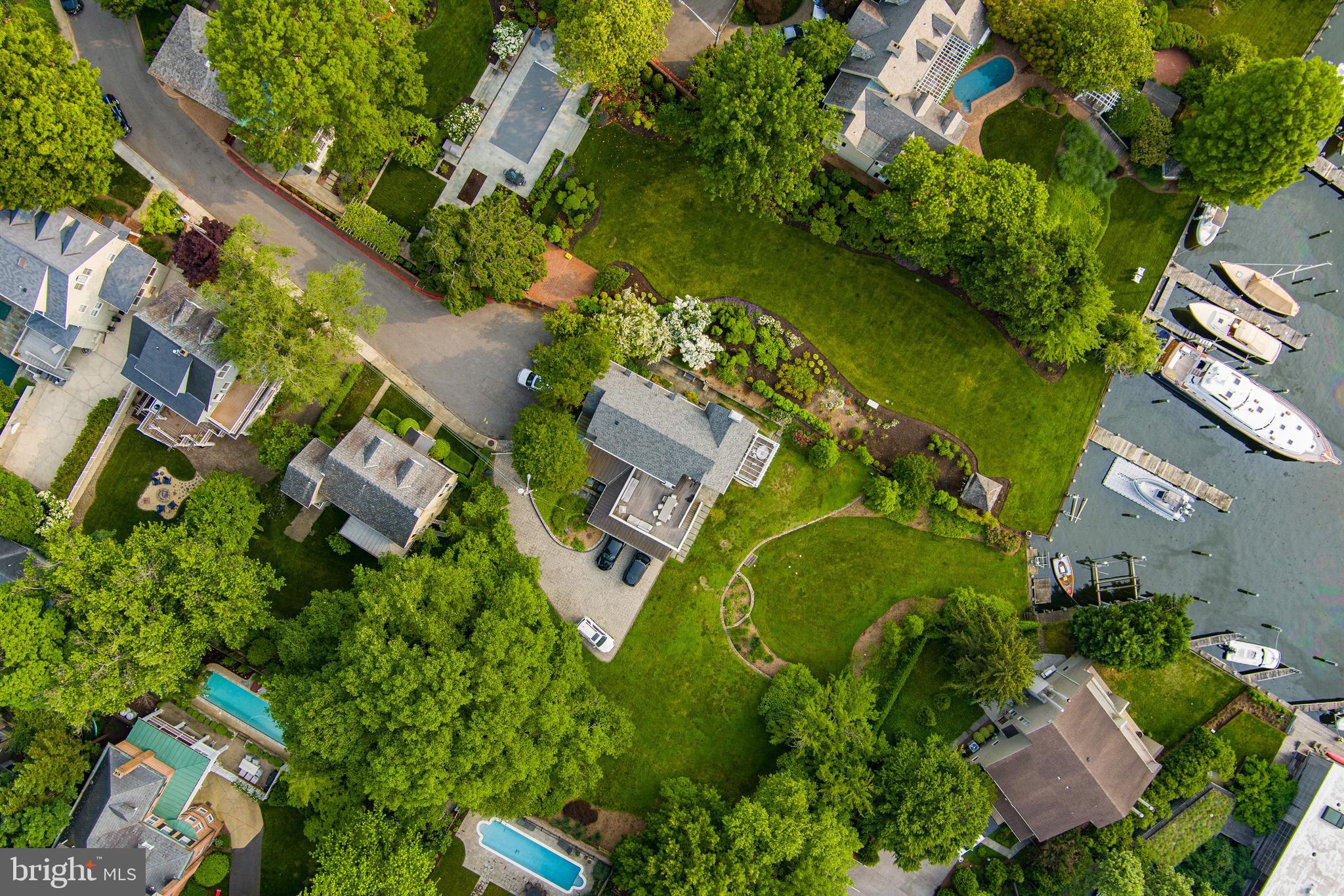 MURRAY HILL - Residential