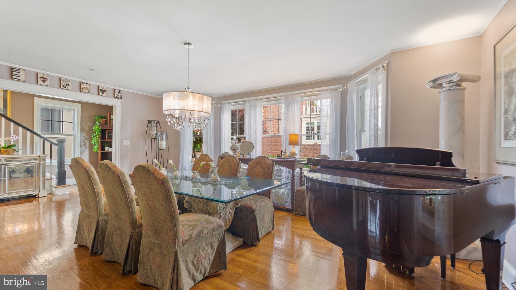 MURRAY HILL - Residential