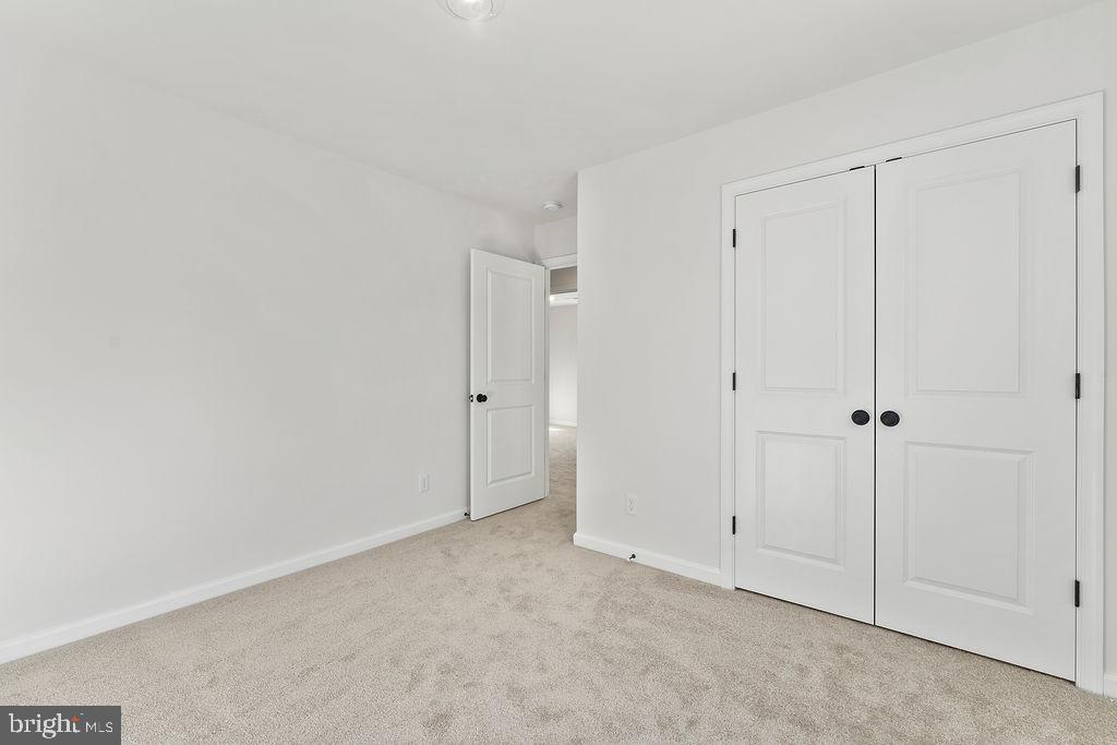 LAKE FOREST - Residential