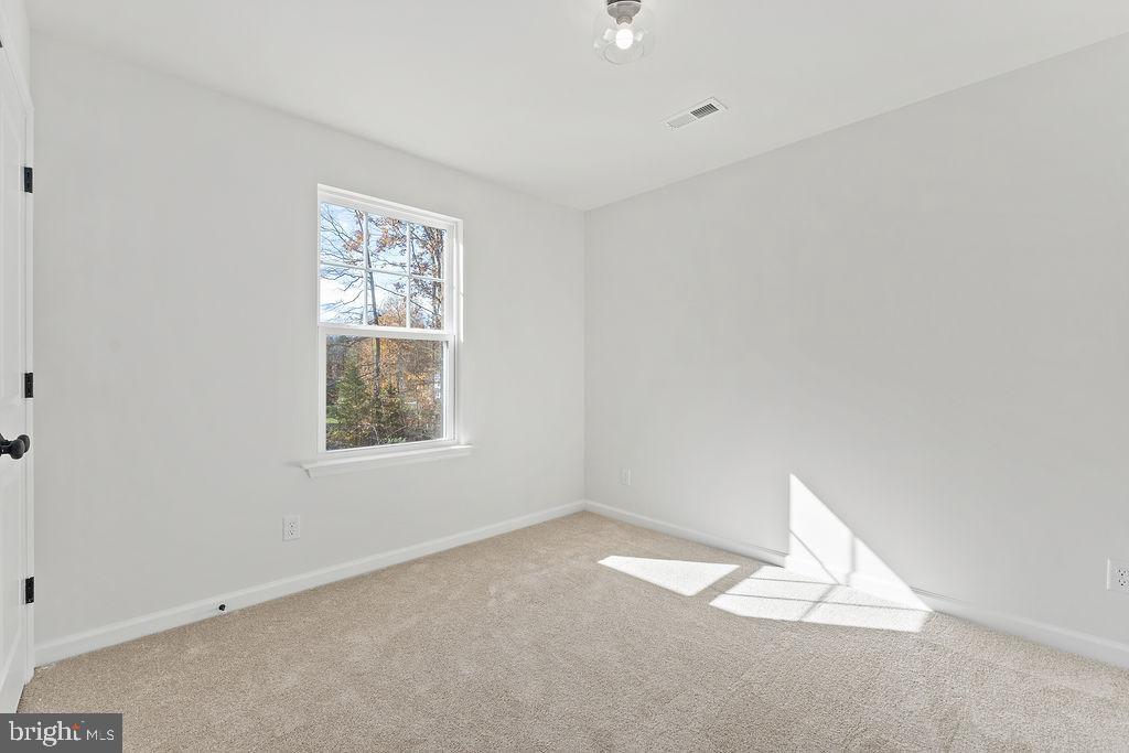 LAKE FOREST - Residential