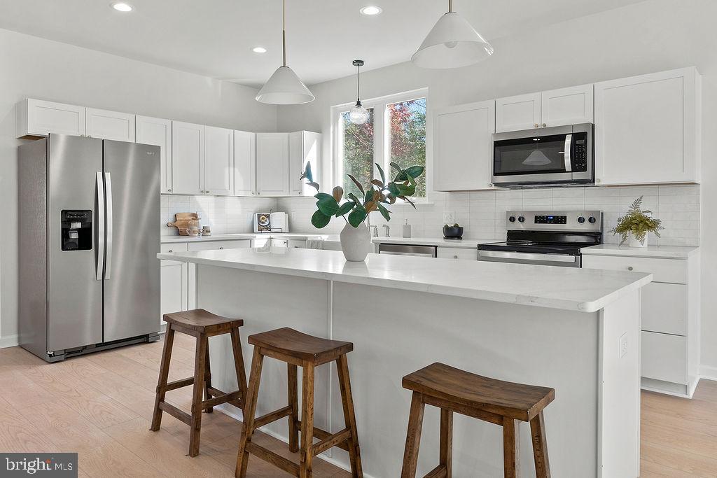 LAKE FOREST - Residential