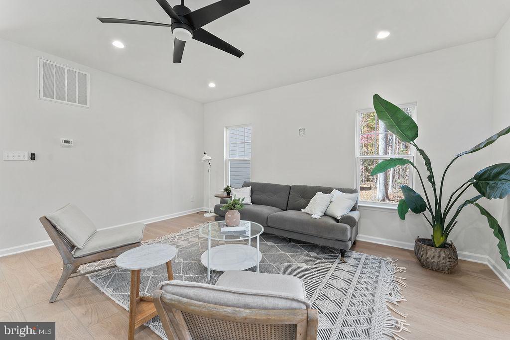 LAKE FOREST - Residential