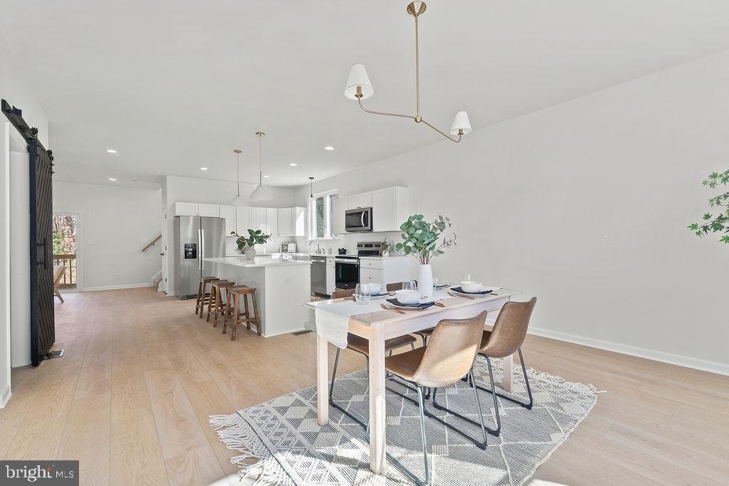 LAKE FOREST - Residential