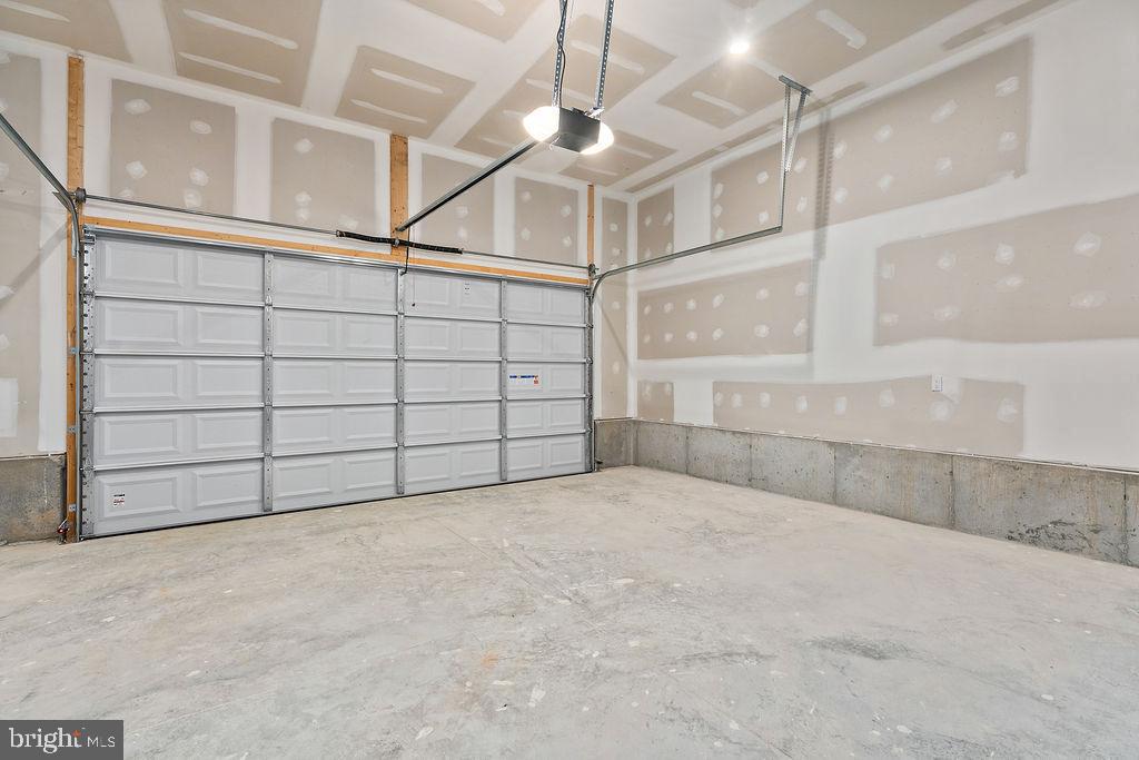 LAKE FOREST - Residential