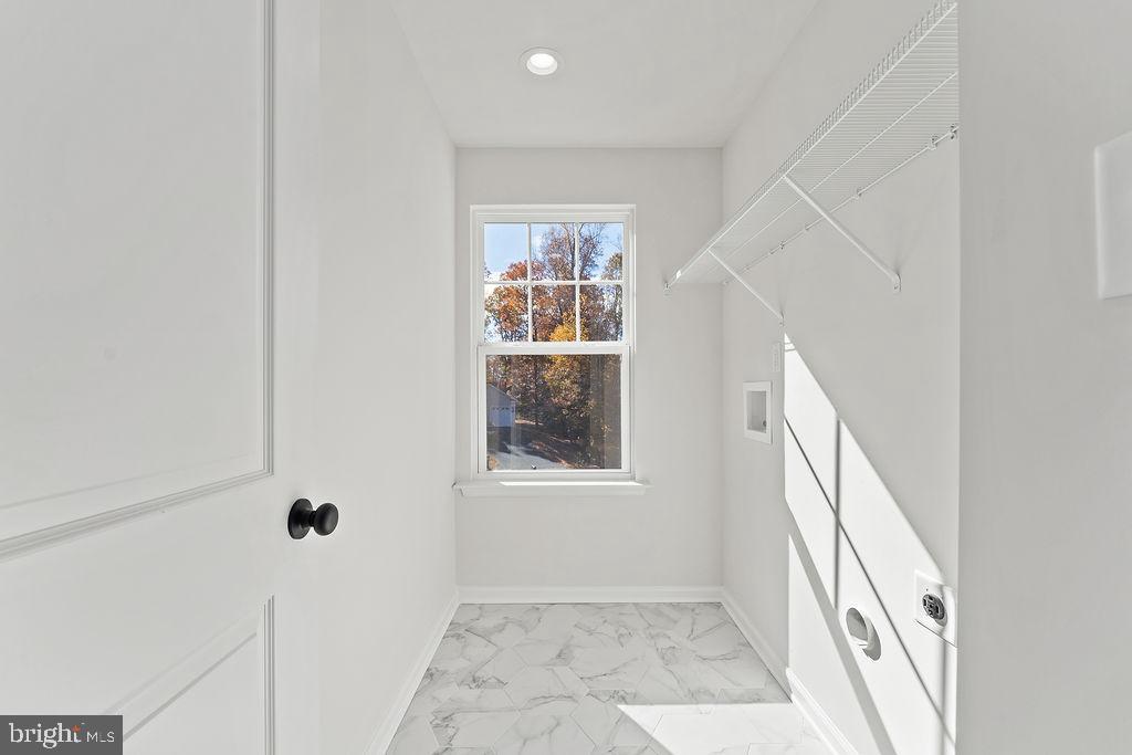 LAKE FOREST - Residential