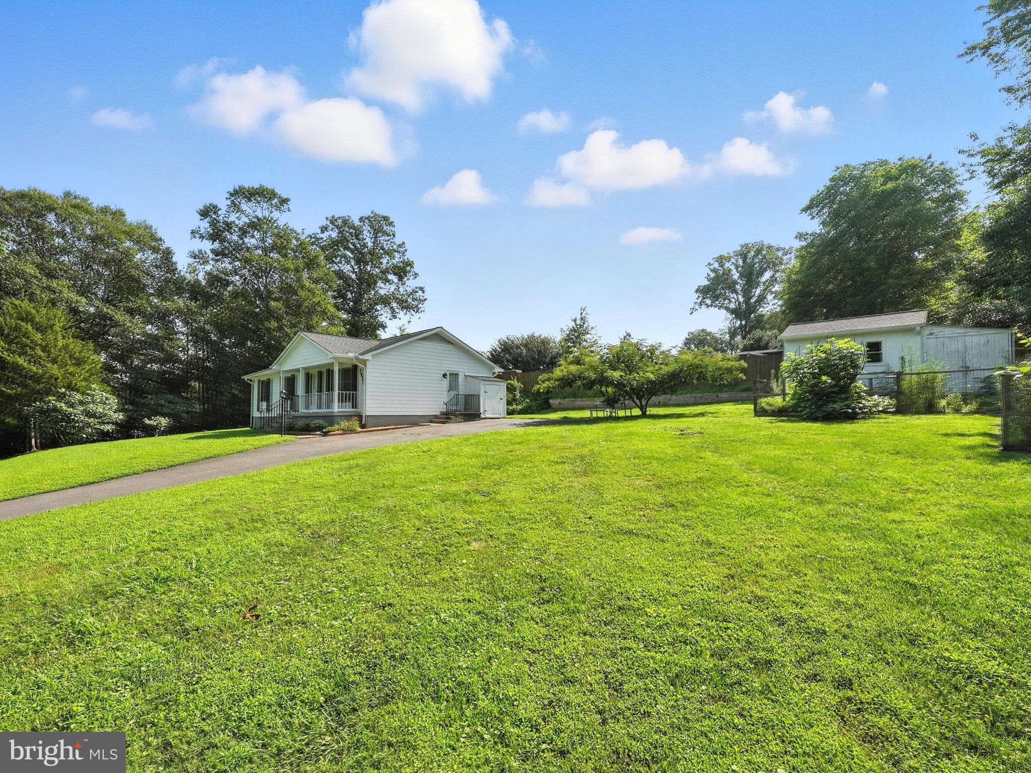 7935 MAPLEWOOD DRIVE