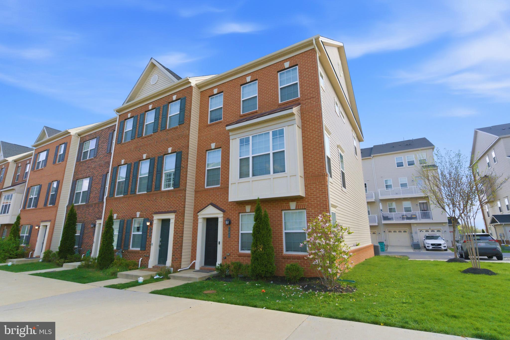 7120 MCHENRY MEWS