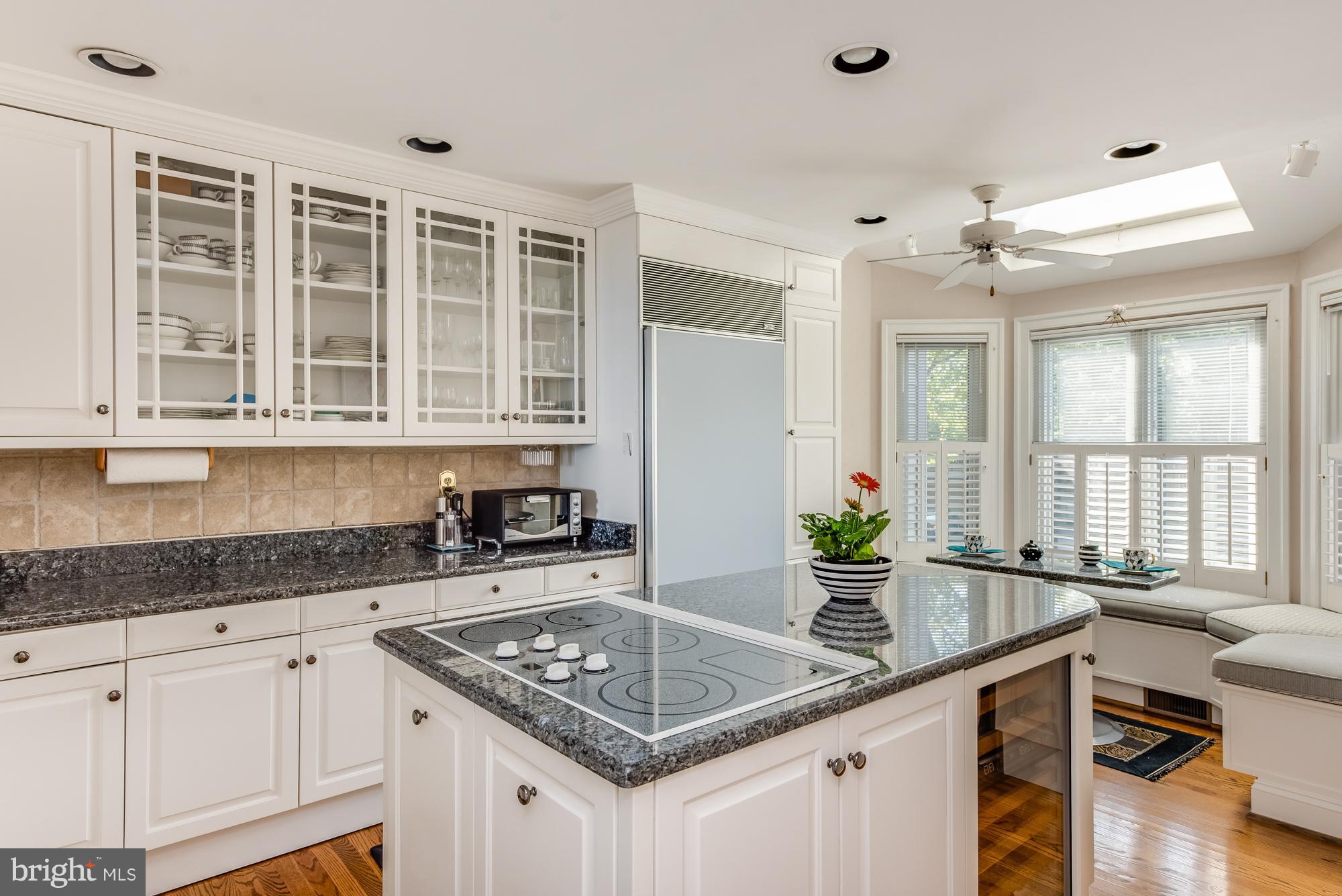 CHESAPEAKE HARBOUR - Residential