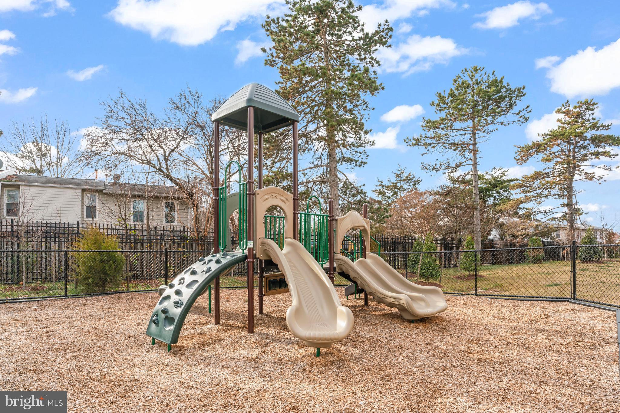 PARK PLACE - Residential Lease