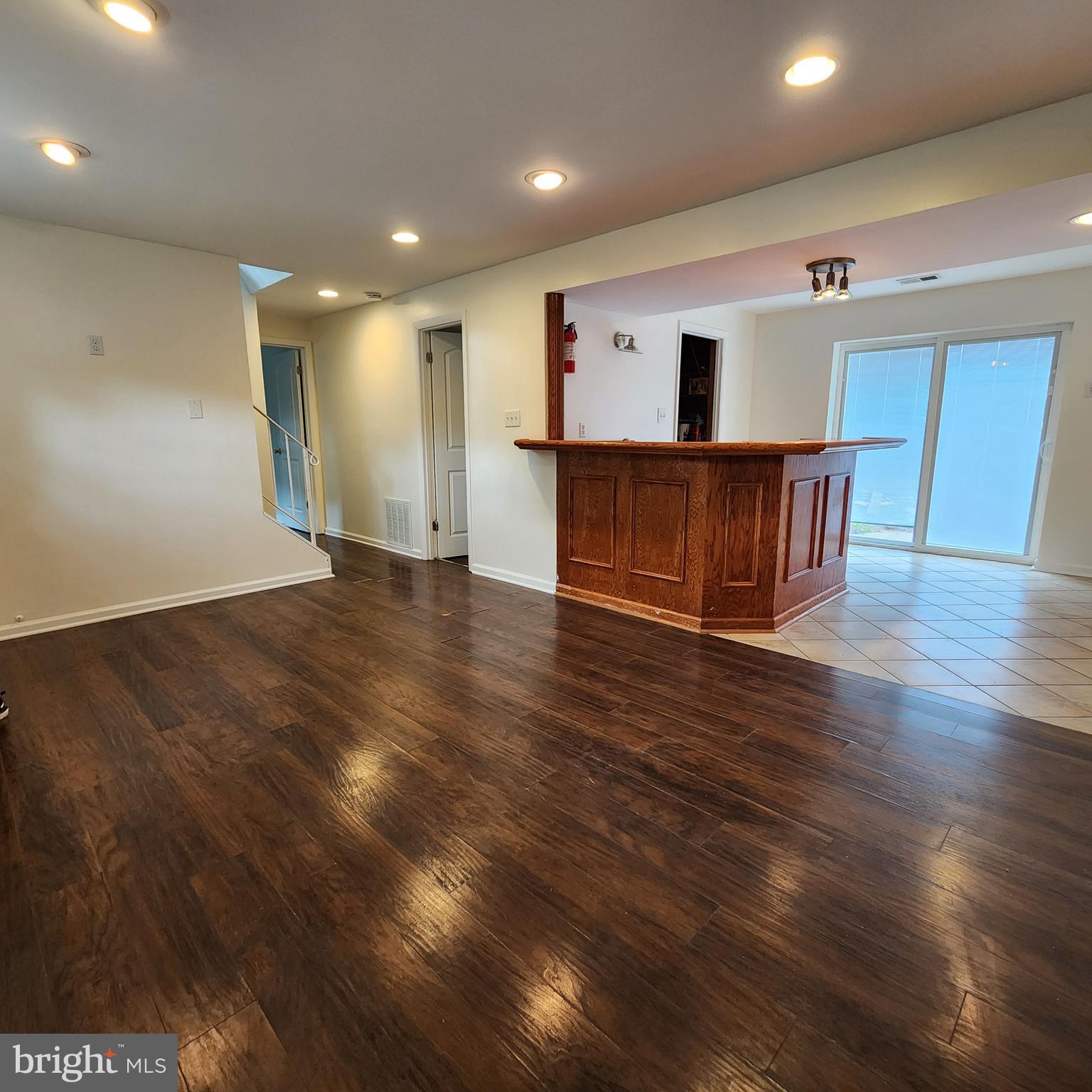 THE HIGHLANDS - Residential Lease