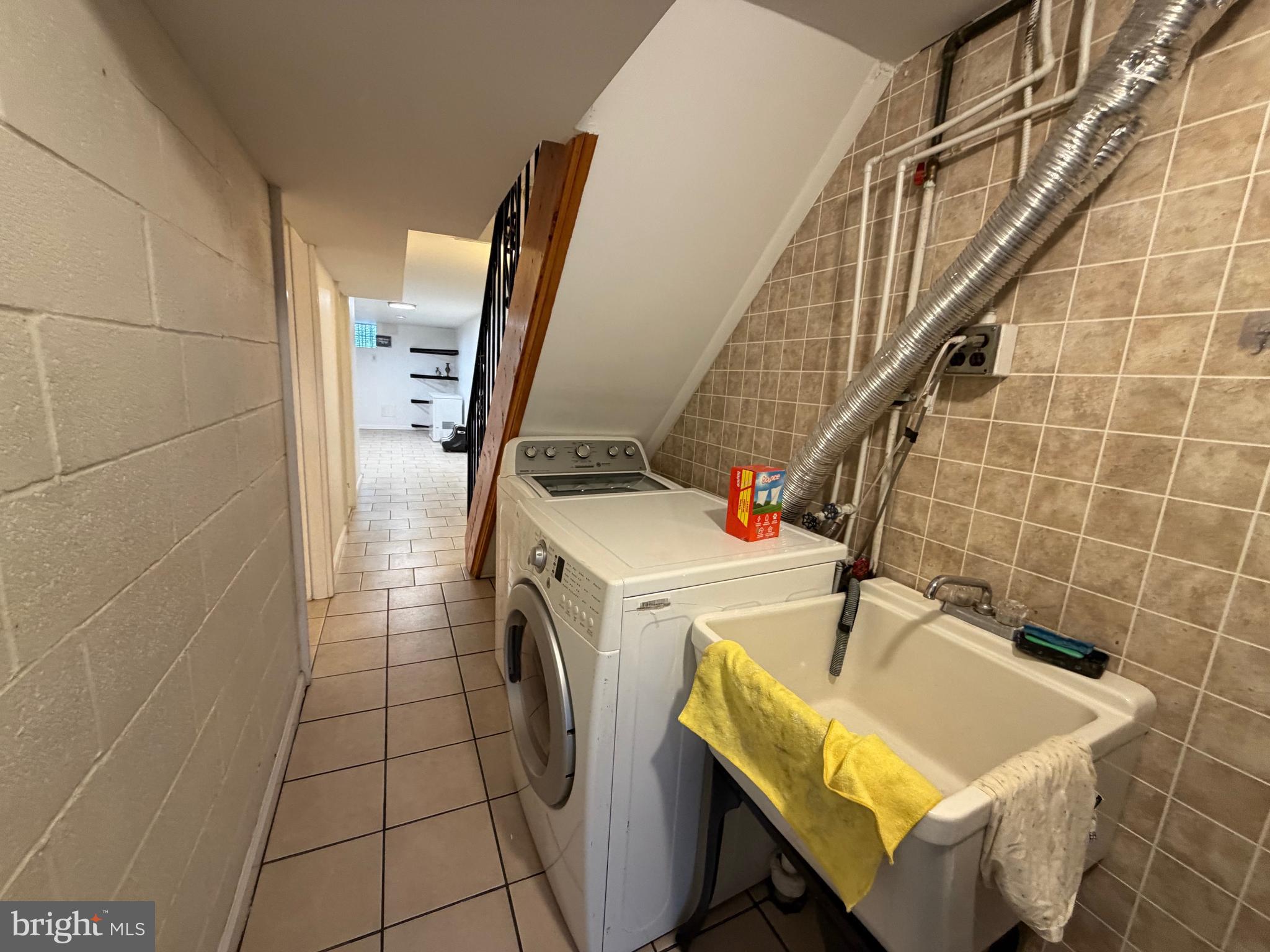 SANDYFORD PARK - Residential