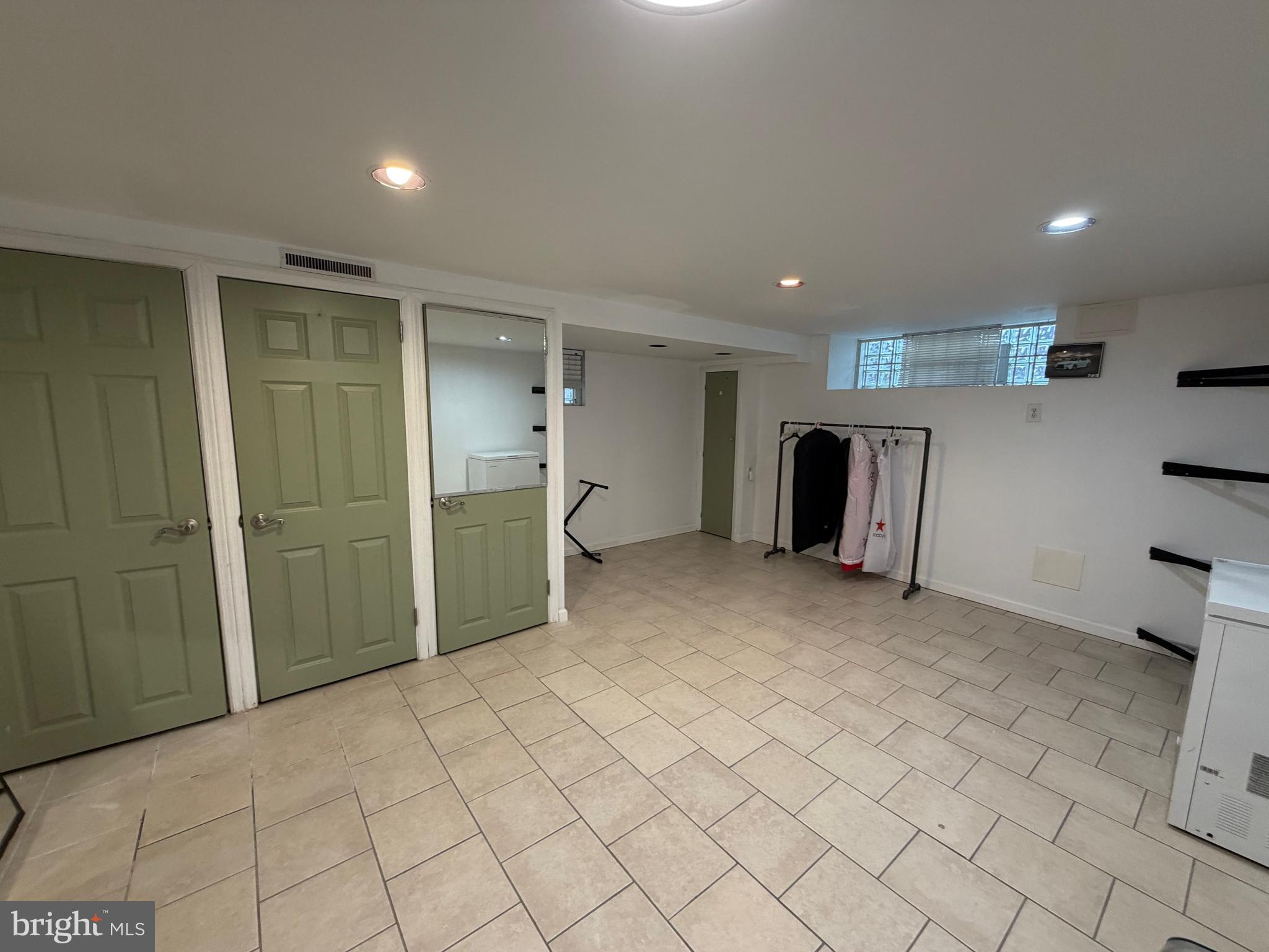 SANDYFORD PARK - Residential