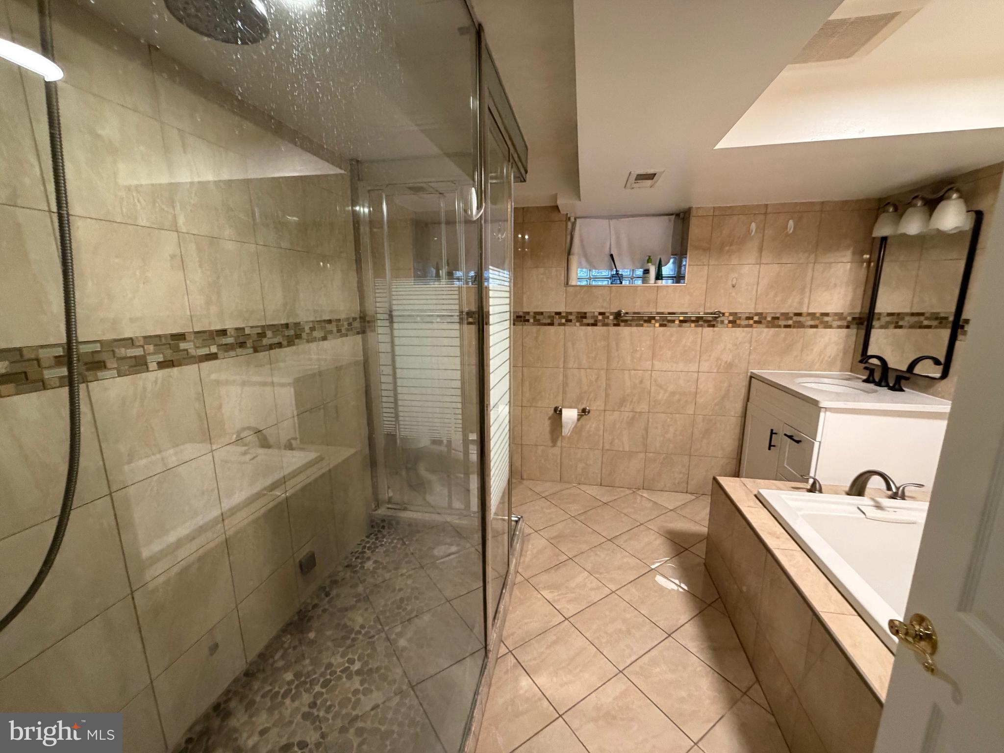 SANDYFORD PARK - Residential