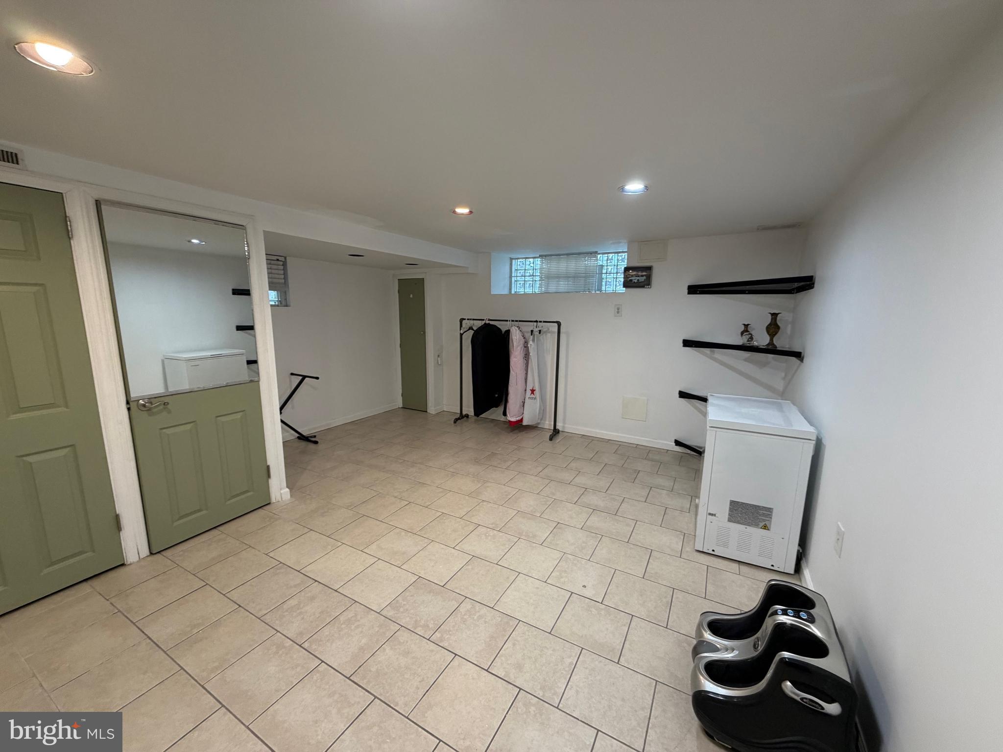 SANDYFORD PARK - Residential