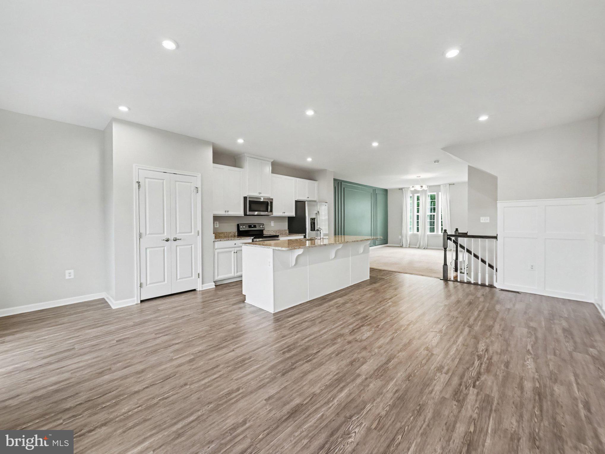 8412 DEVRIES LANE