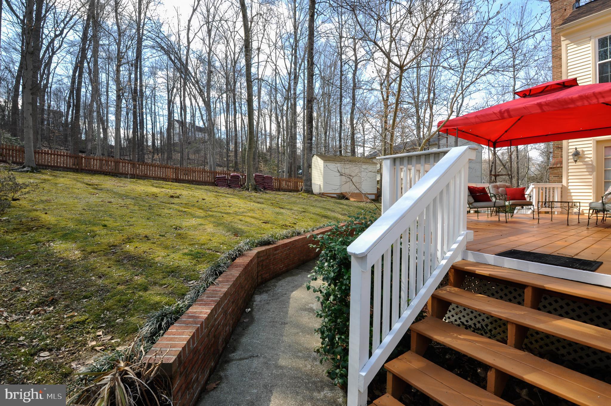 LEE'S HILL - Residential