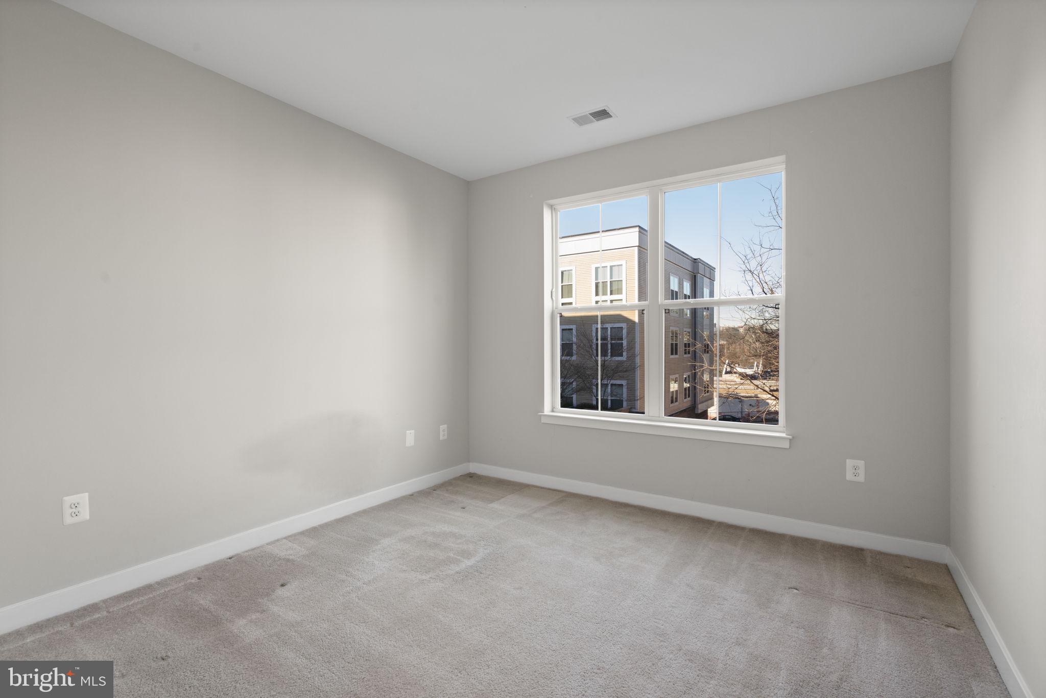 TRAFALGAR FLATS - Residential Lease