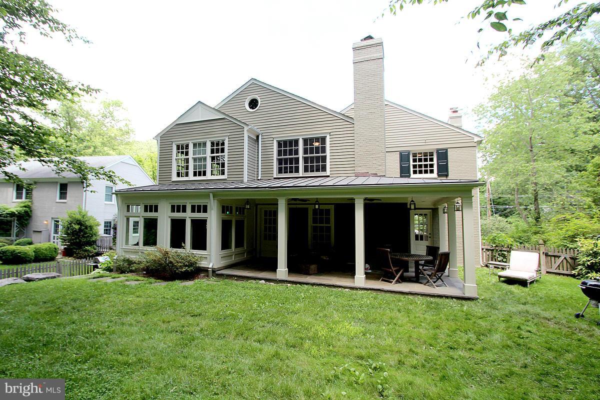 MARY KNOLLS - Residential