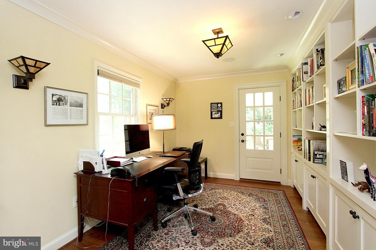 MARY KNOLLS - Residential