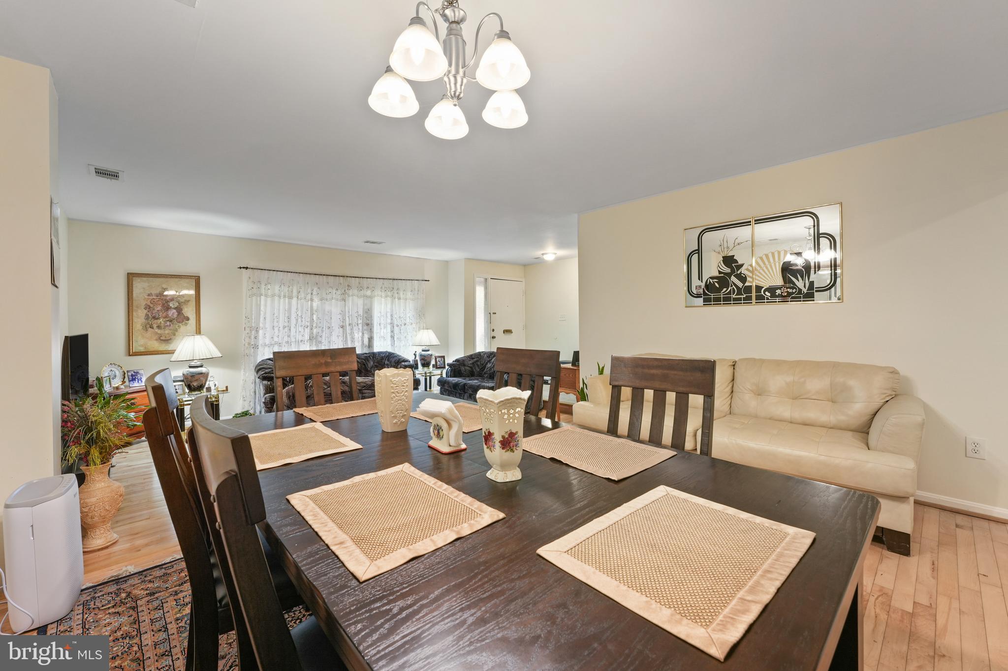 FAIRFAX PLAZA TOWNHOUSES - Residential