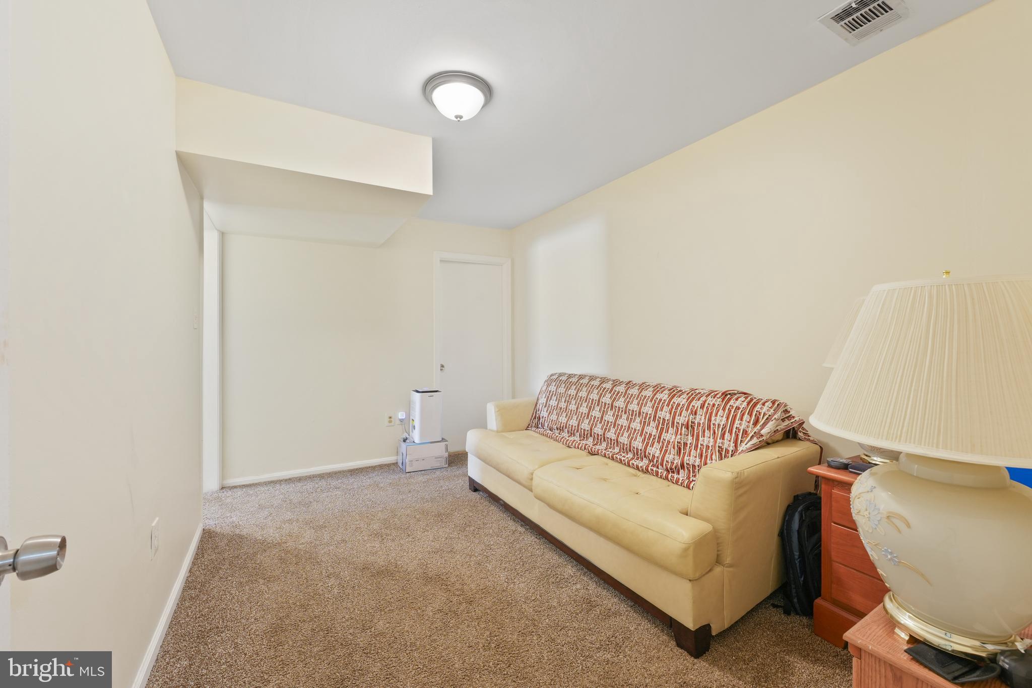 FAIRFAX PLAZA TOWNHOUSES - Residential